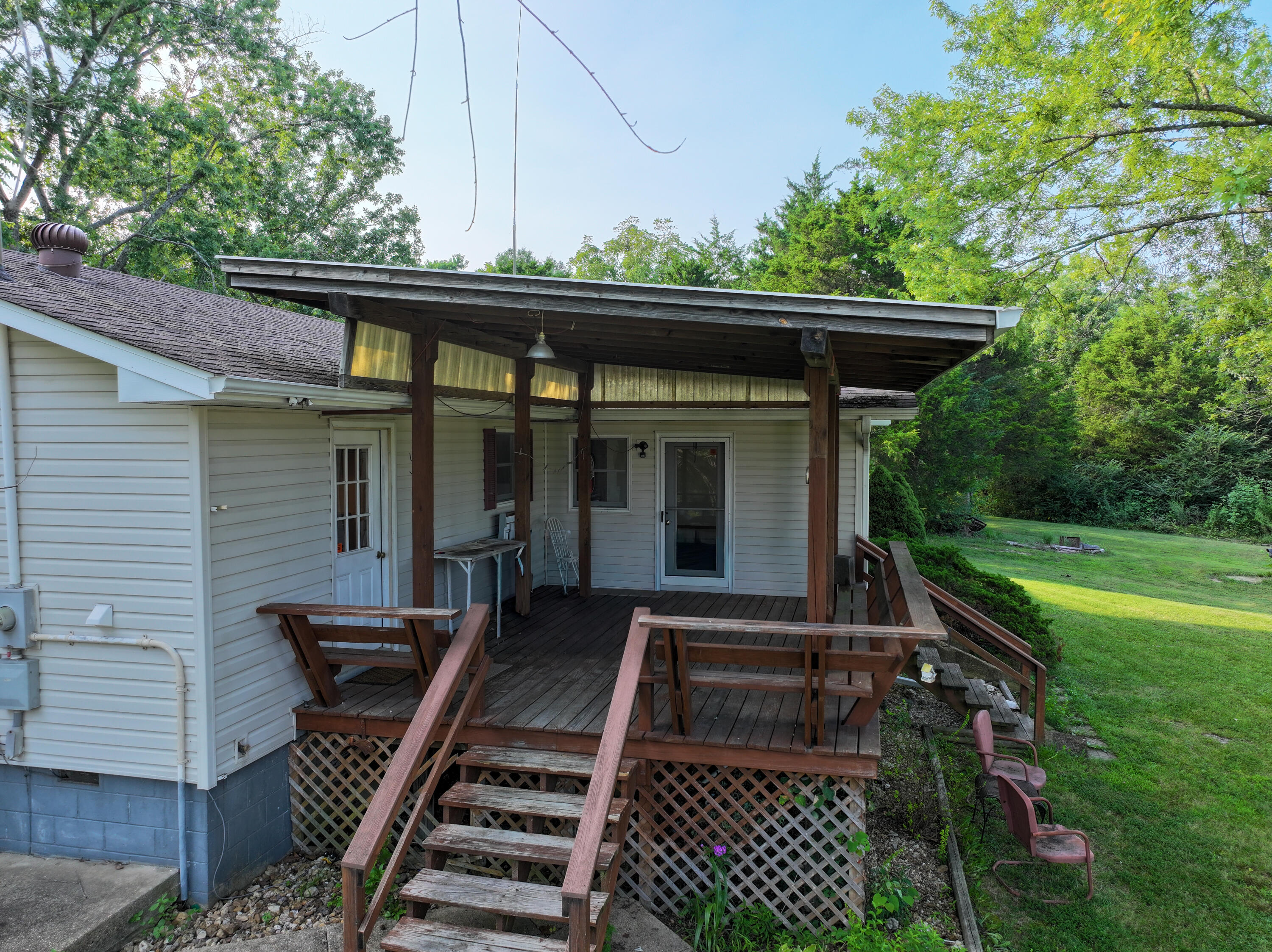 8028 Weaver Street Property Photo 33