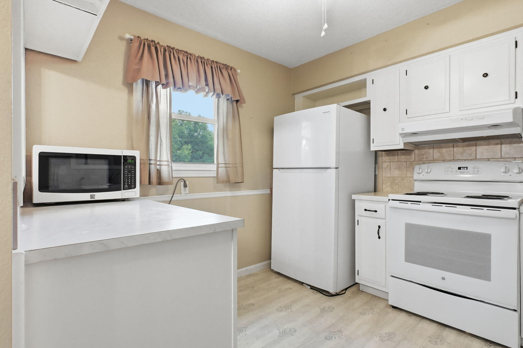 706 North Ward Street Property Photo 10