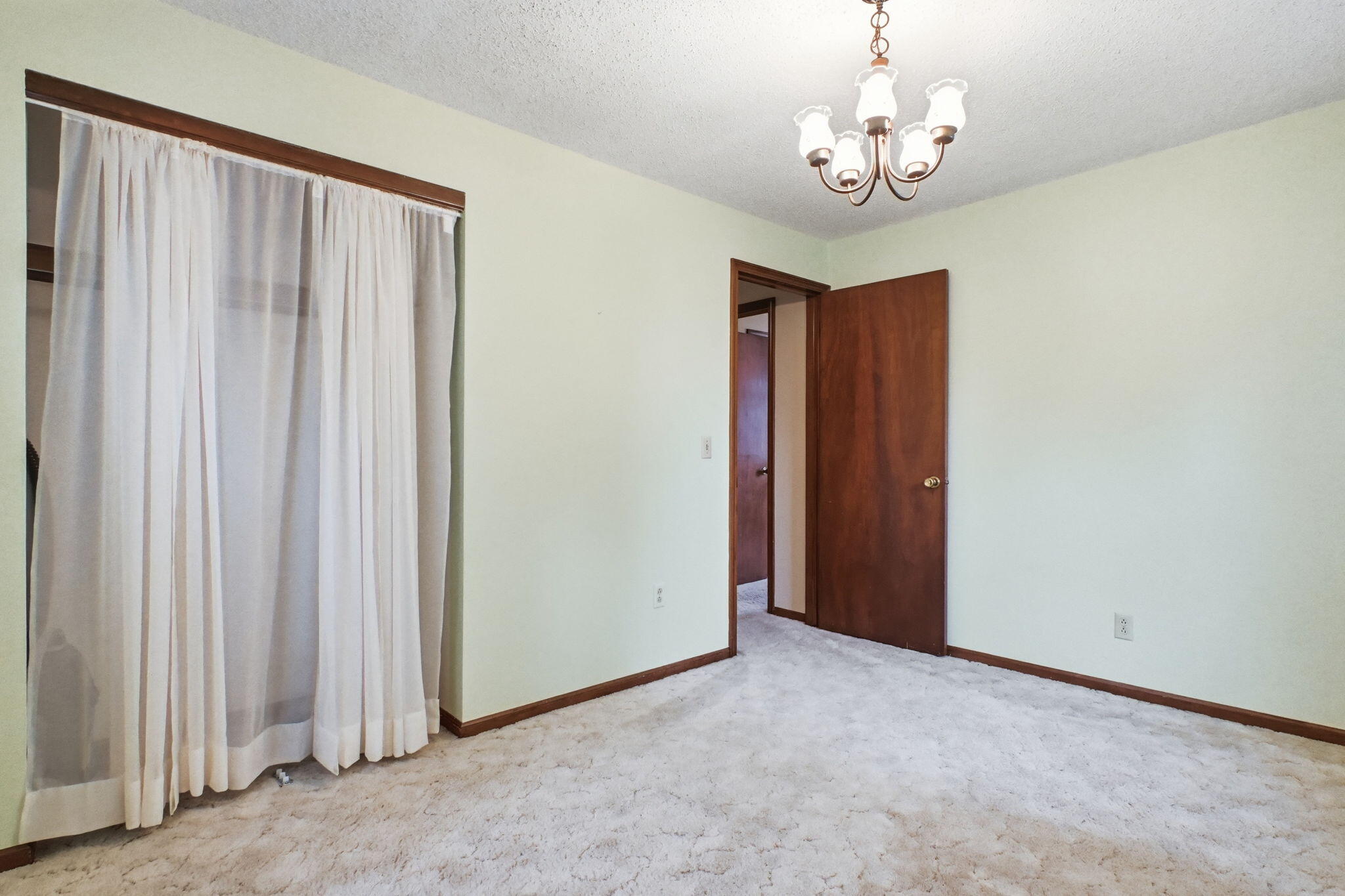 706 North Ward Street Property Photo 26