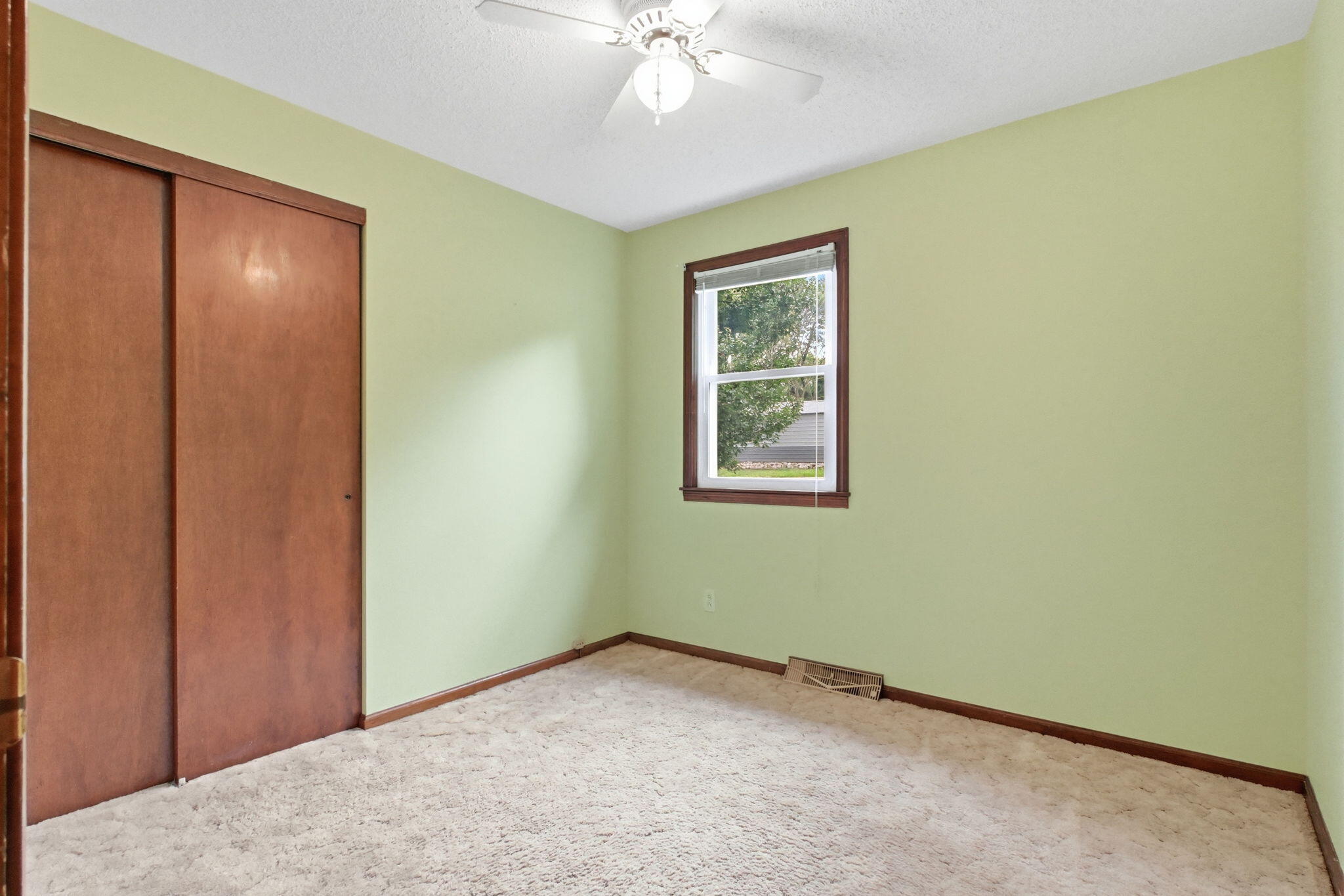 706 North Ward Street Property Photo 28
