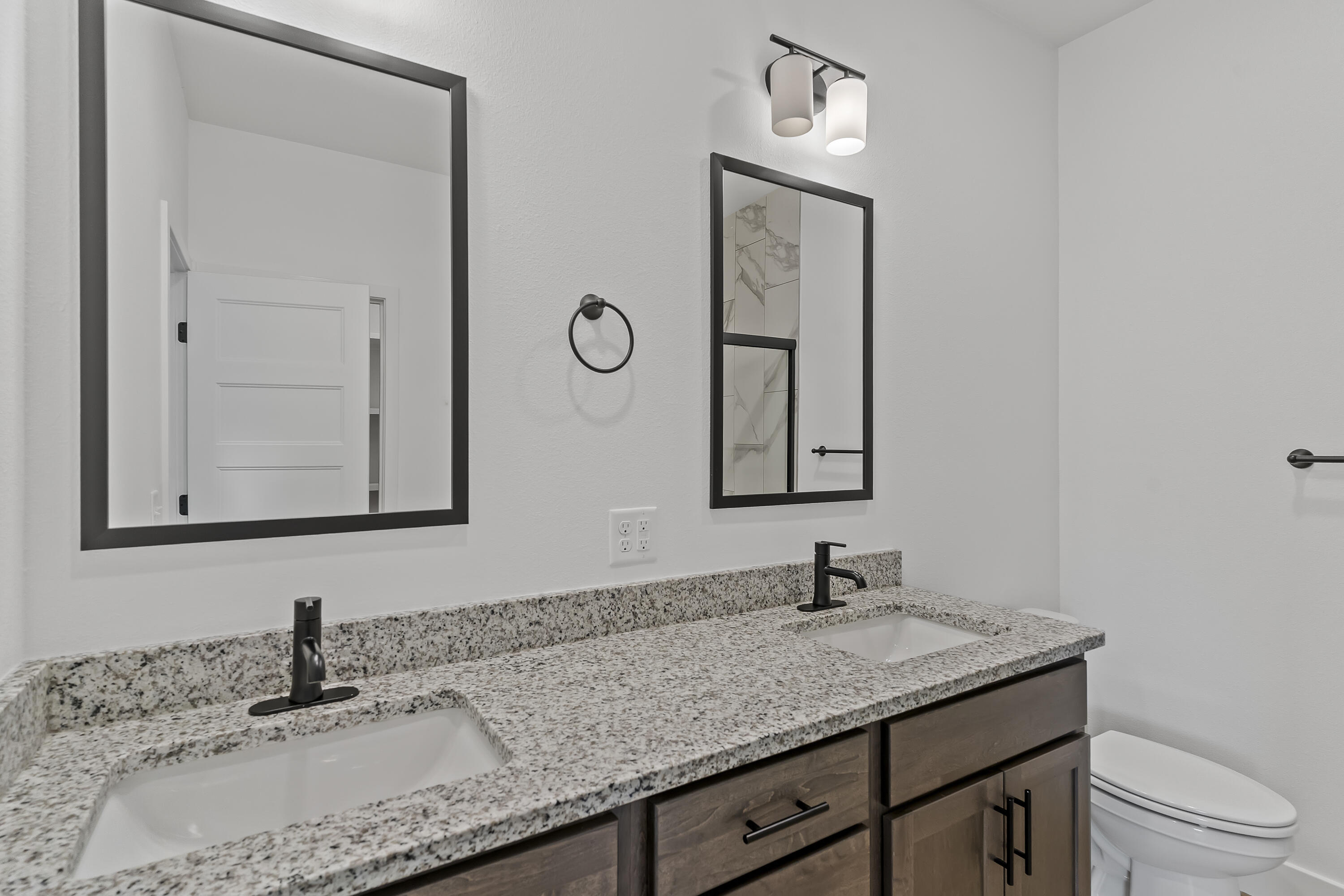 608 North Baywood Drive Property Photo 19