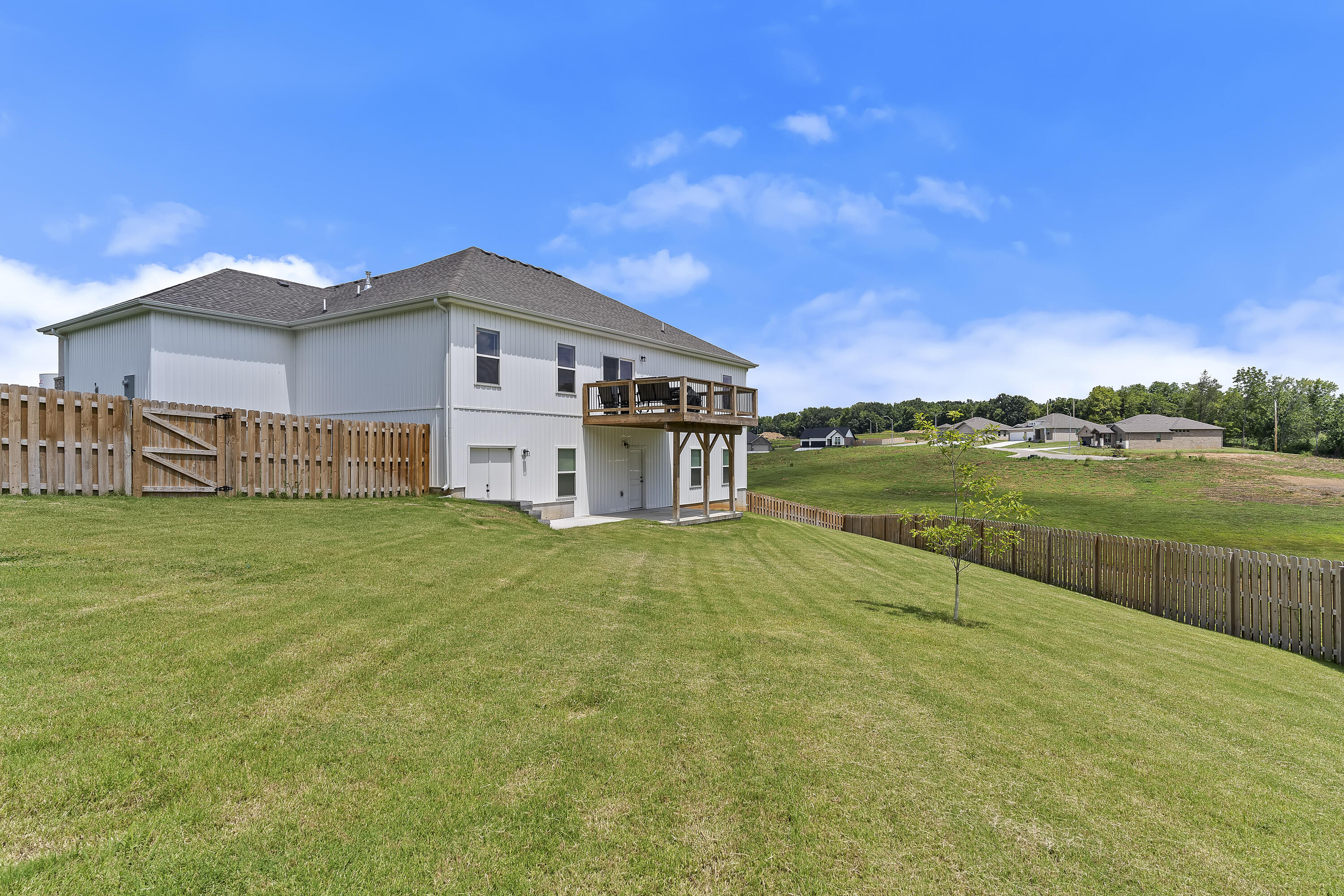 608 North Baywood Drive Property Photo 49
