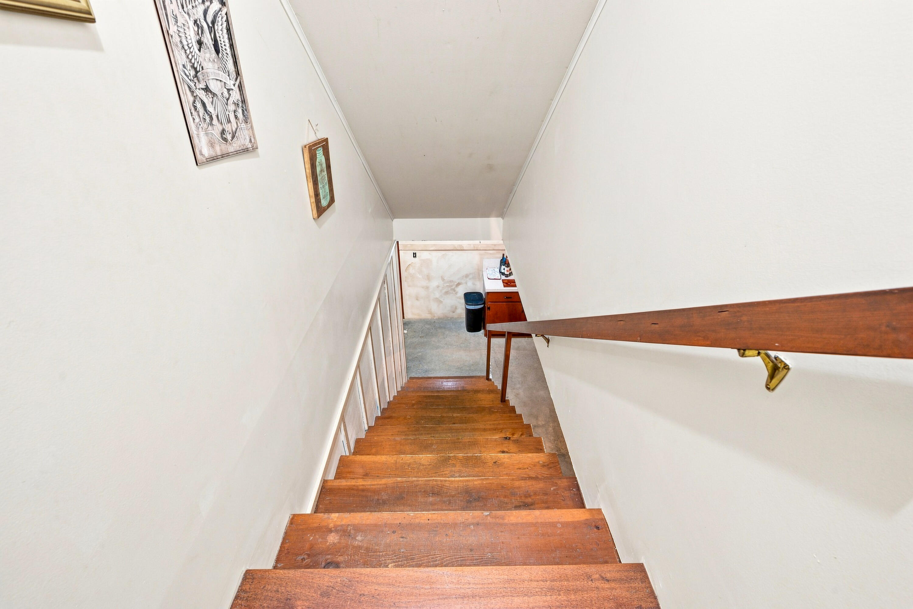 301 West 10th Street Property Photo 39