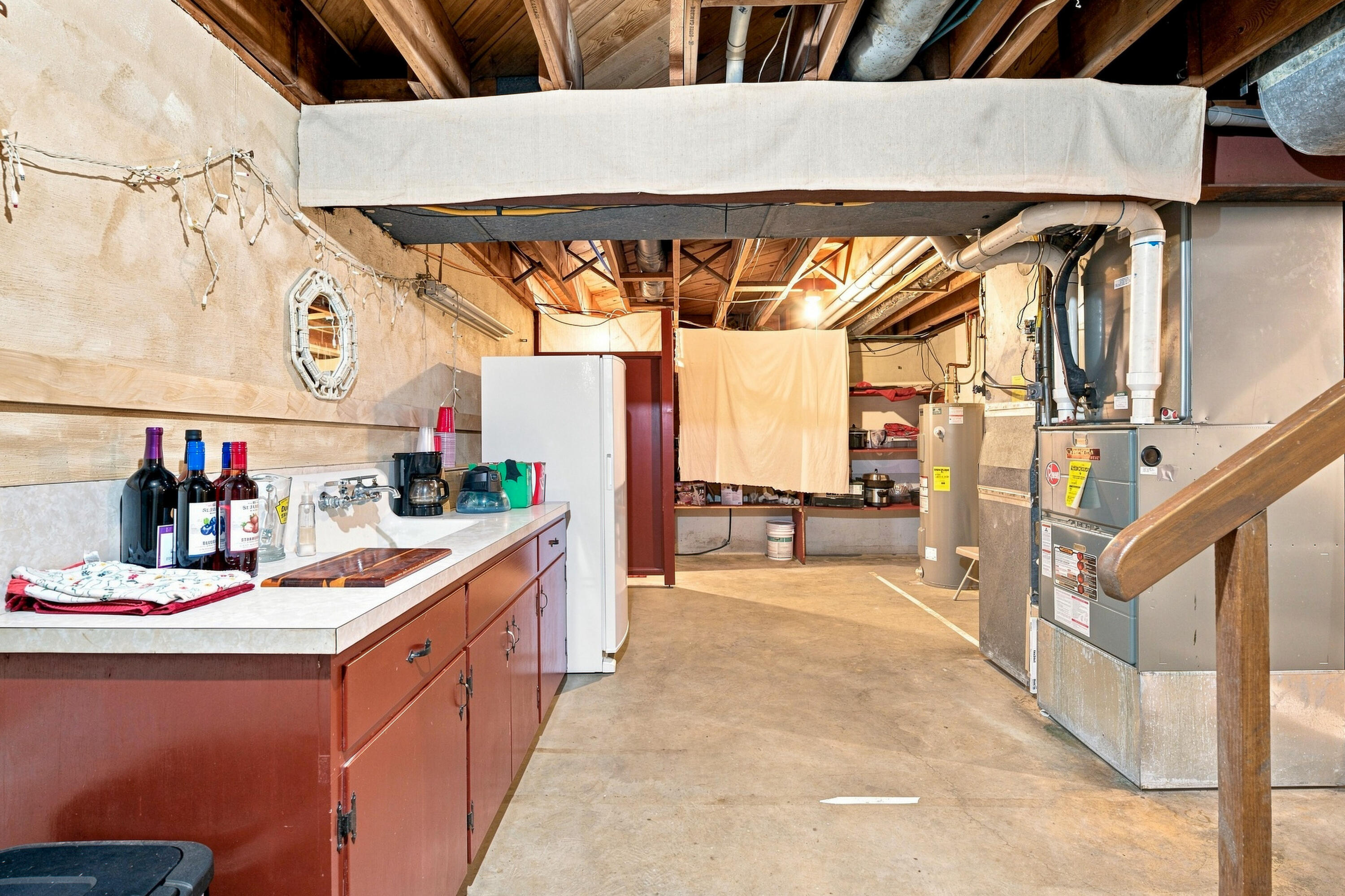 301 West 10th Street Property Photo 44