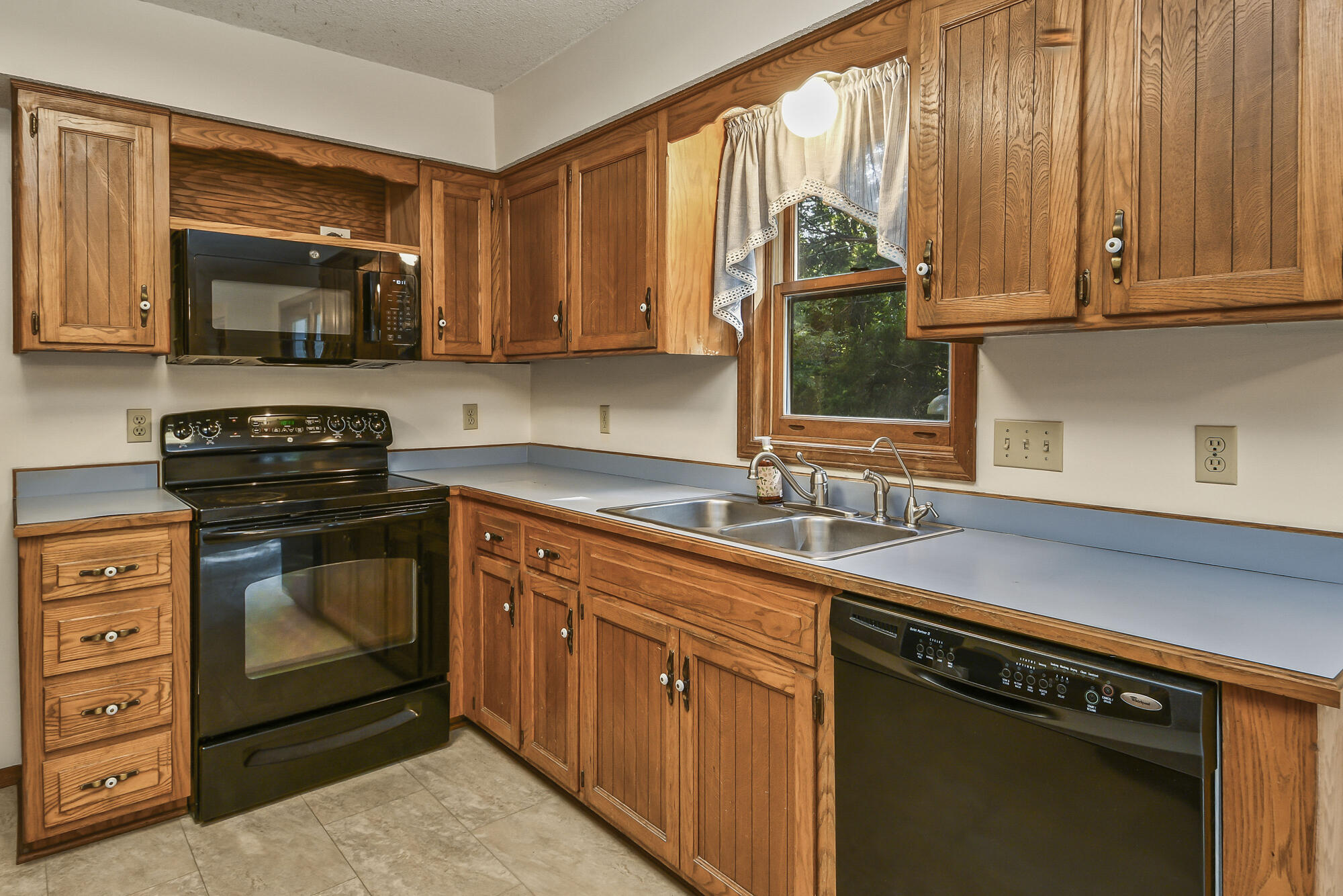 144 Meadow Avenue Property Photo 18