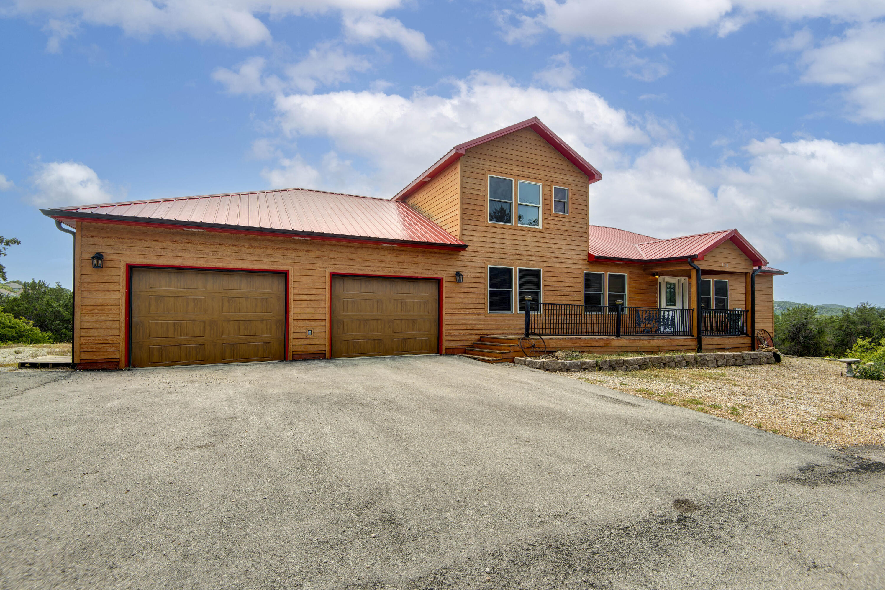 120 Four Wheel Drive Property Photo 1