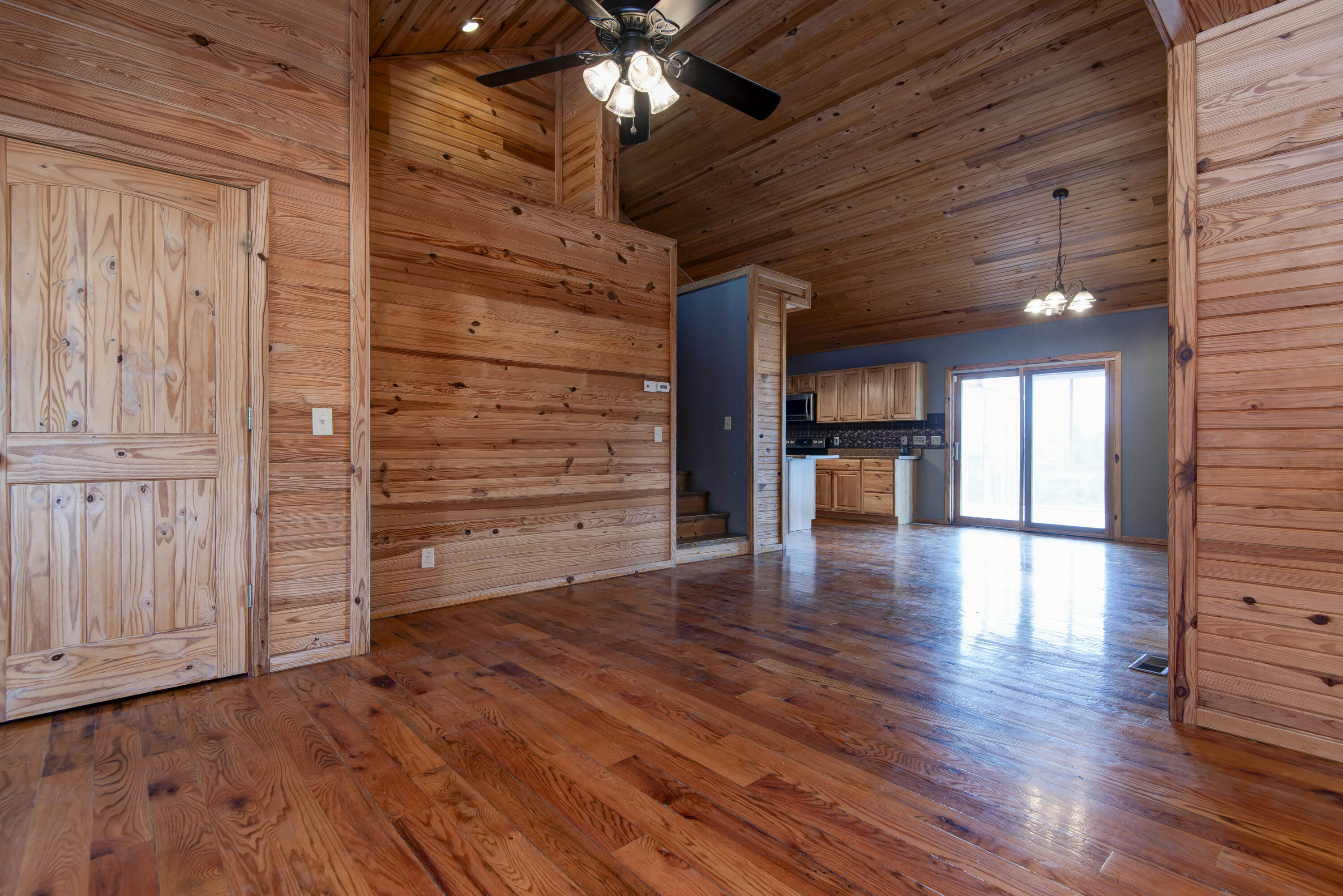 120 Four Wheel Drive Property Photo 16