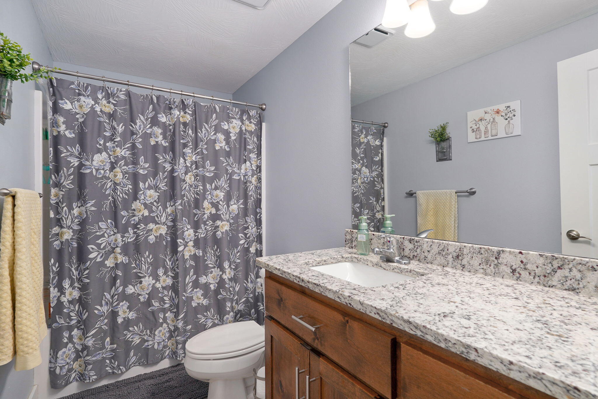 693 Becky Street Property Photo 33