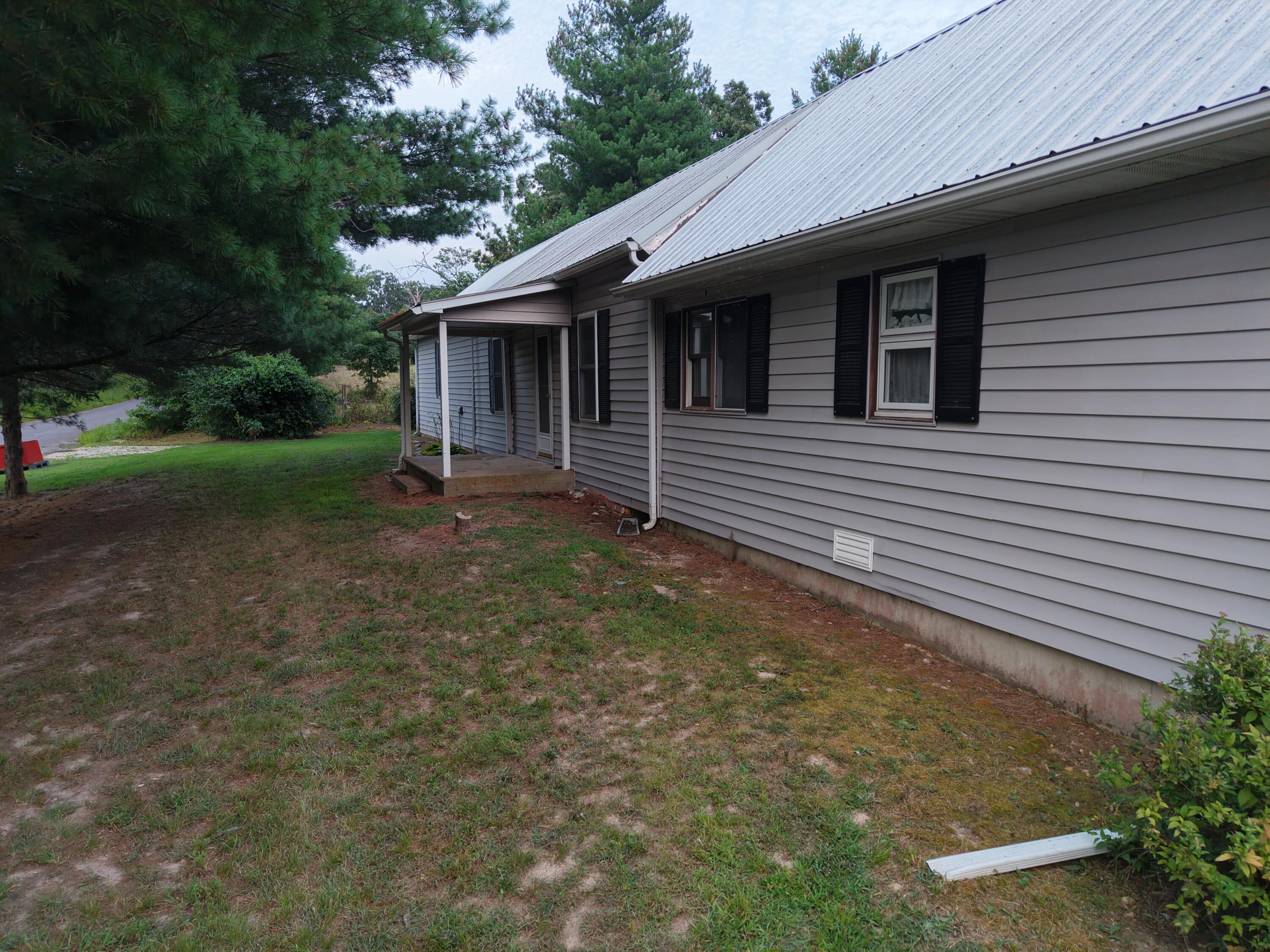 2620 County Road 2300 Property Photo 25