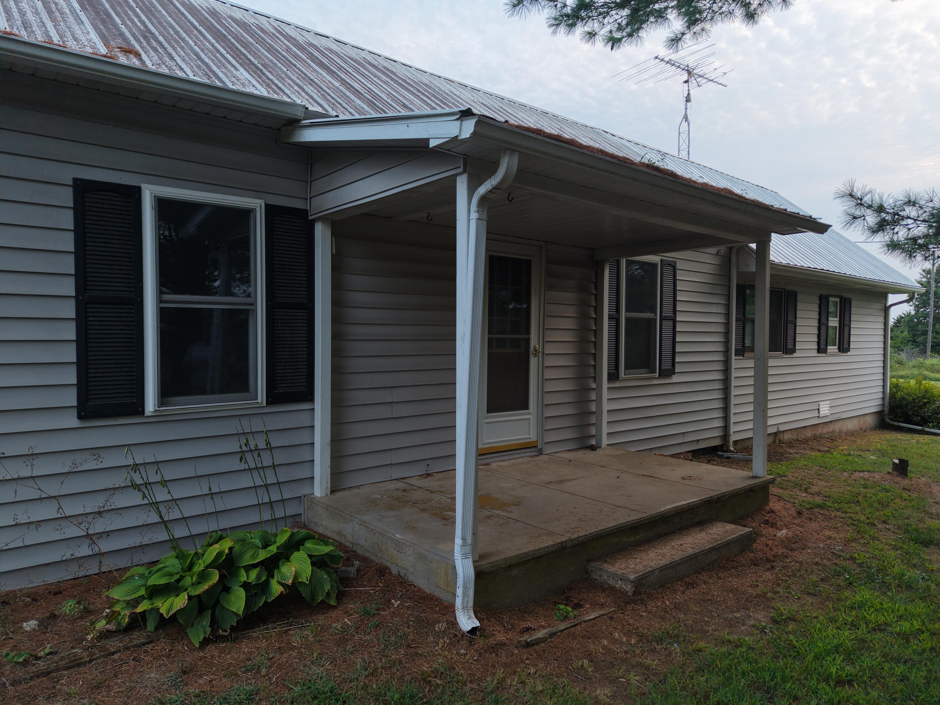 2620 County Road 2300 Property Photo 26