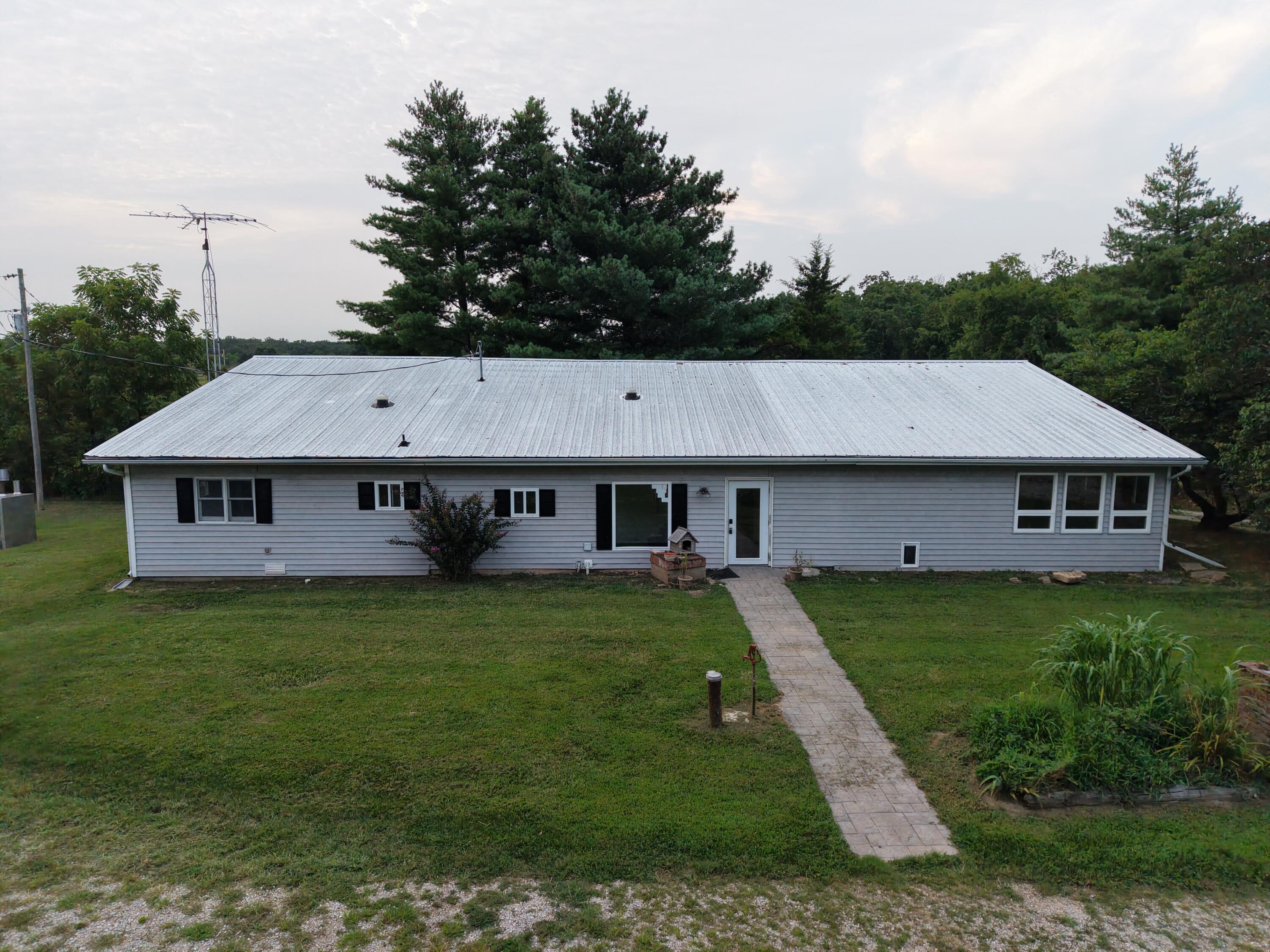 2620 County Road 2300 Property Photo 32