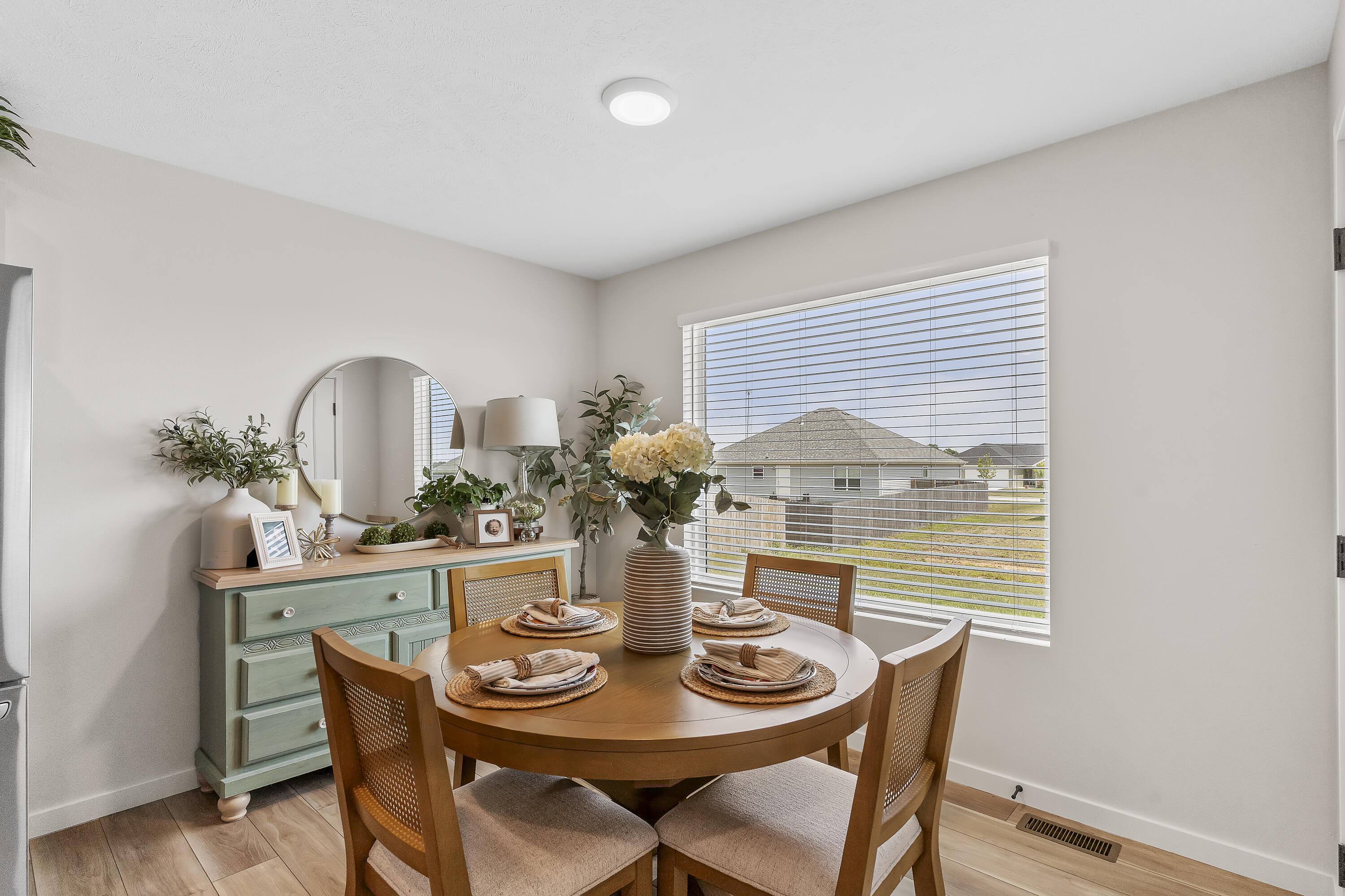 578 West Oak Lawn Street Property Photo 14
