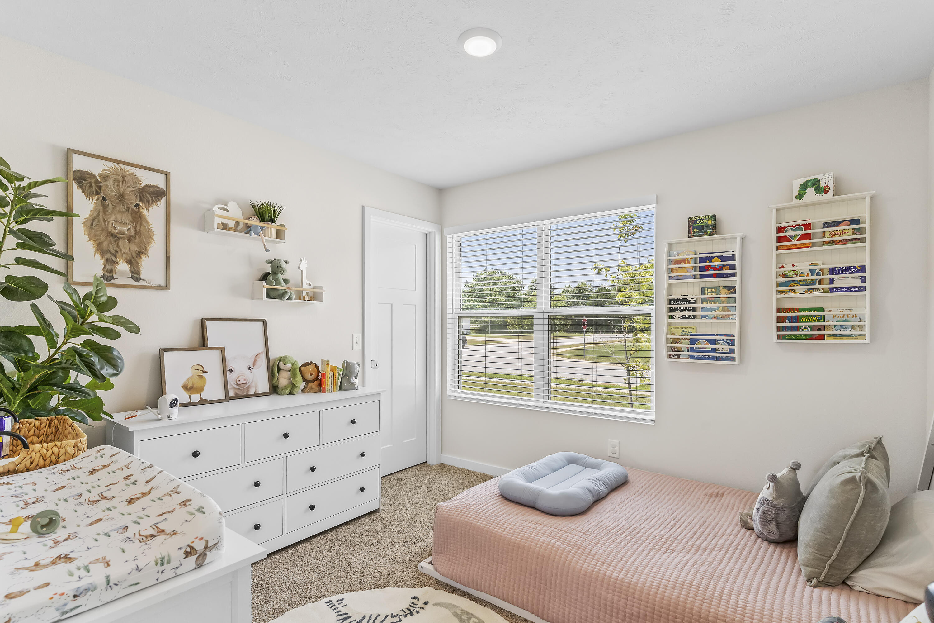 578 West Oak Lawn Street Property Photo 20
