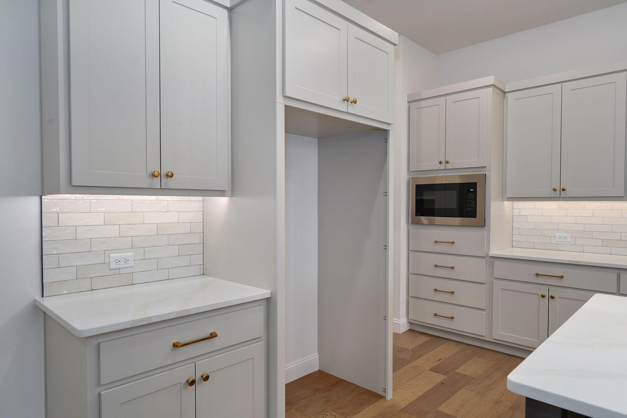 2136 North Sun Valley Drive Property Photo 11