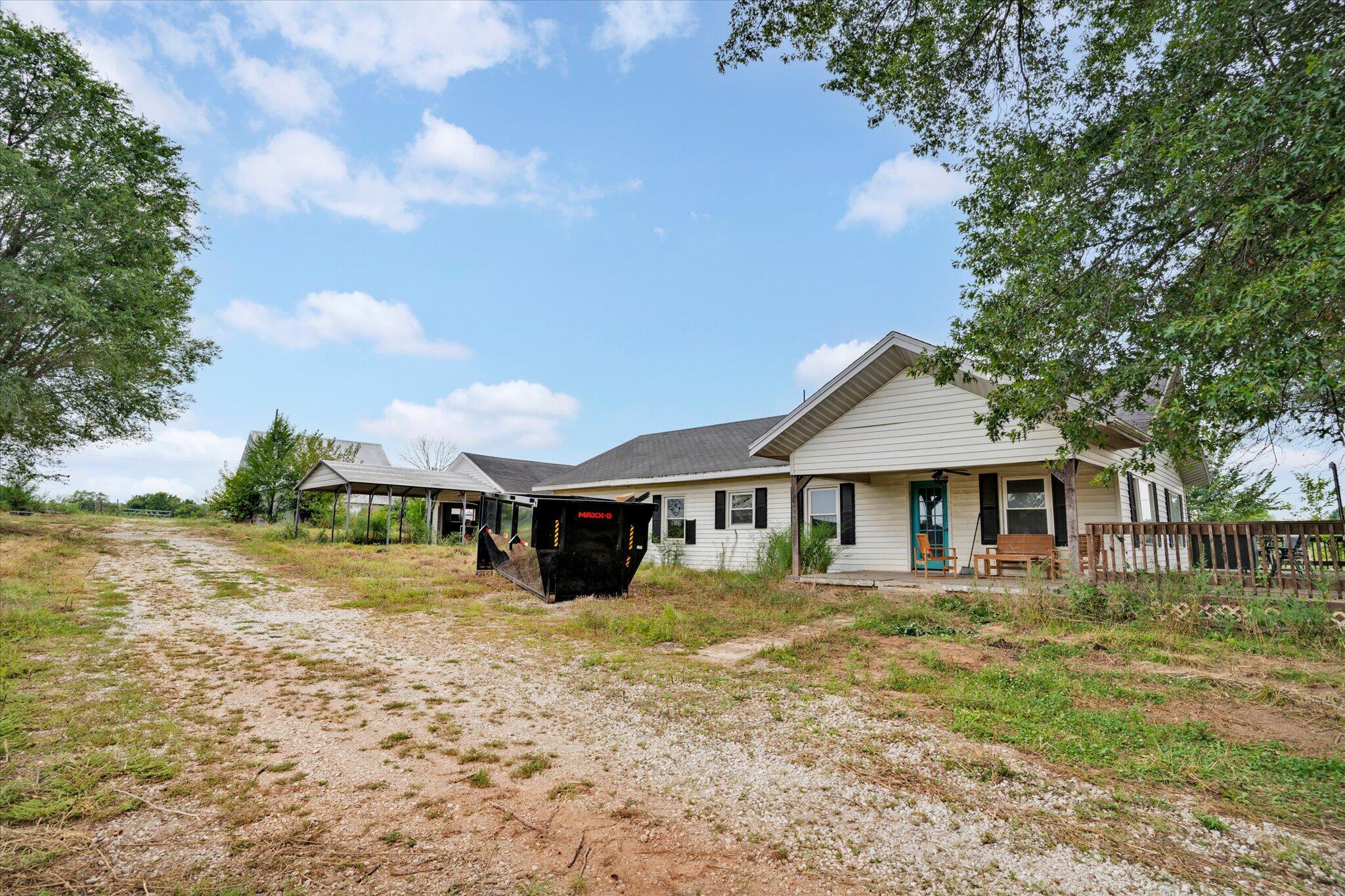862 Highway 215 Property Photo 1