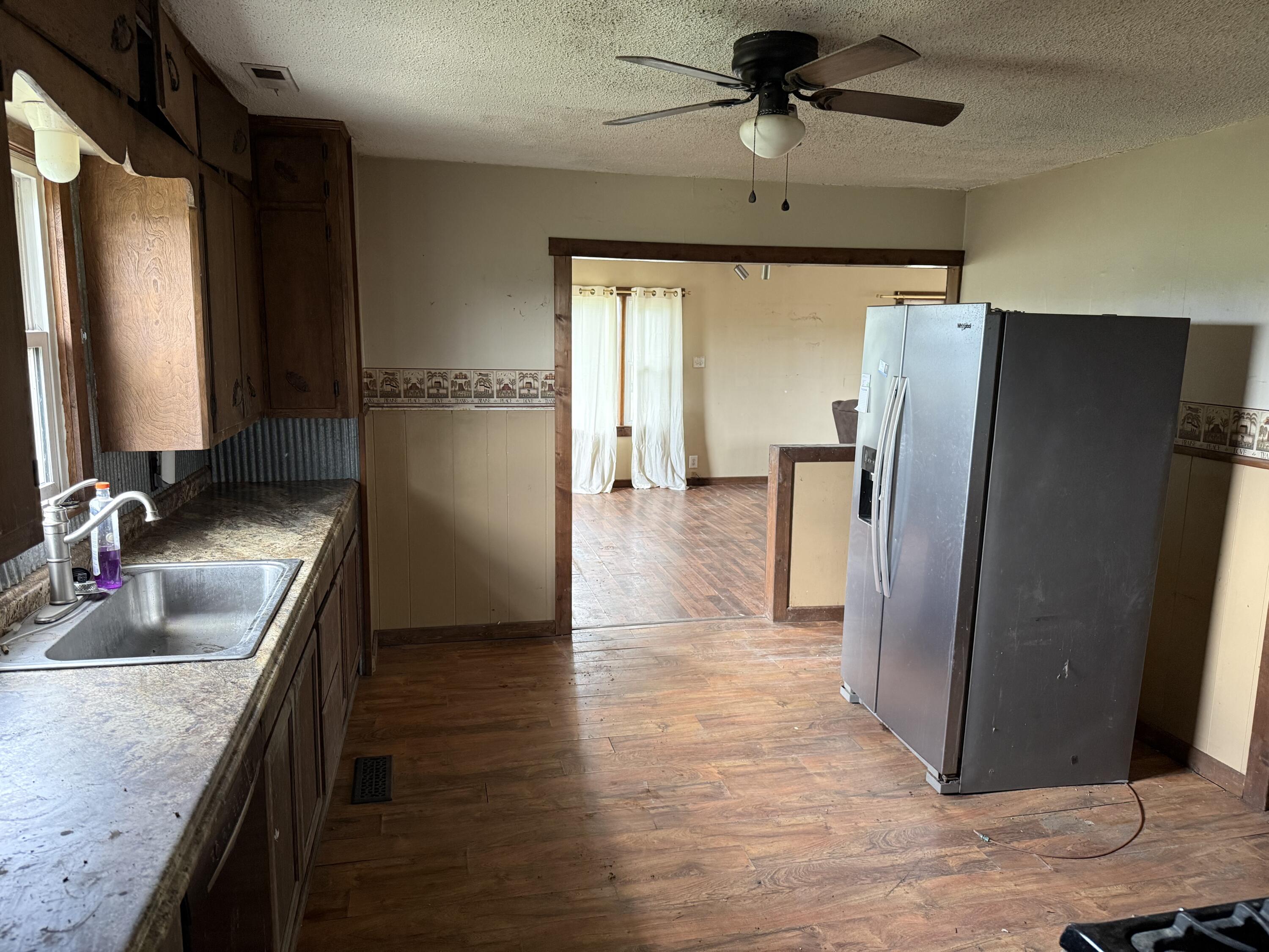 862 Highway 215 Property Photo 8