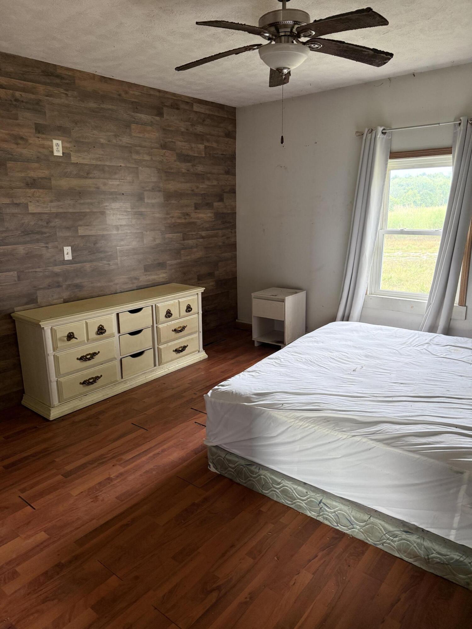 862 Highway 215 Property Photo 10