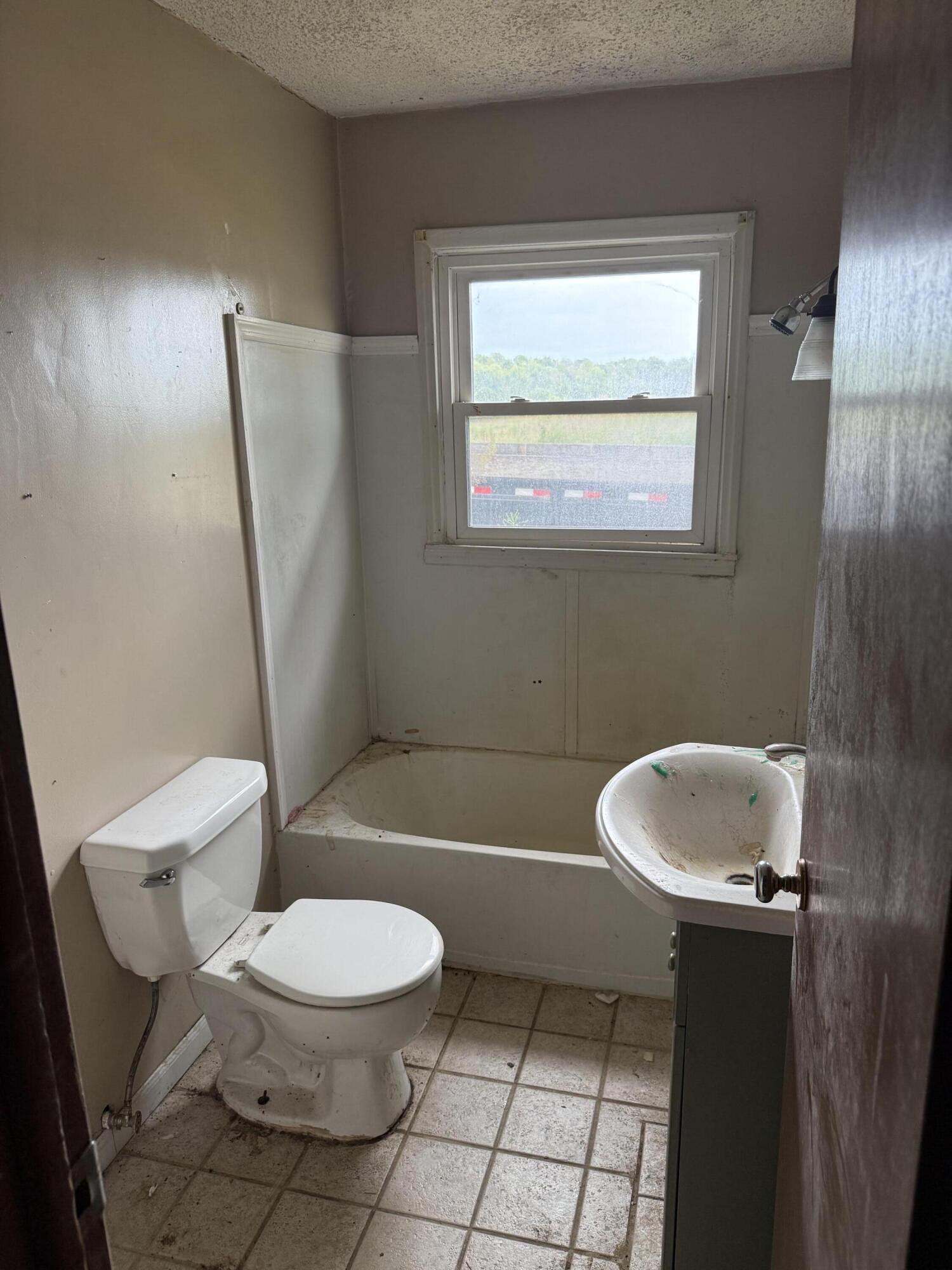 862 Highway 215 Property Photo 11