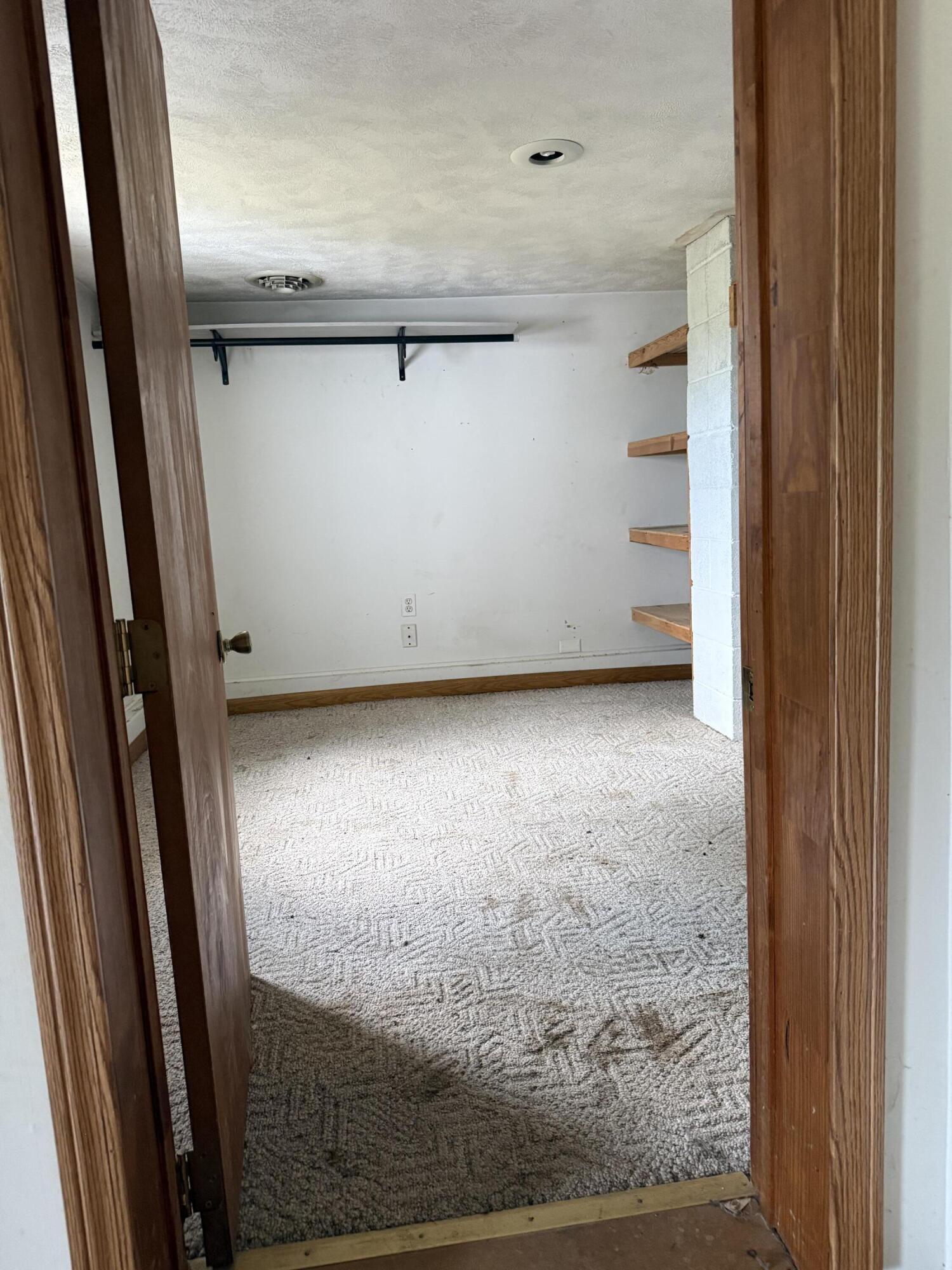 862 Highway 215 Property Photo 13