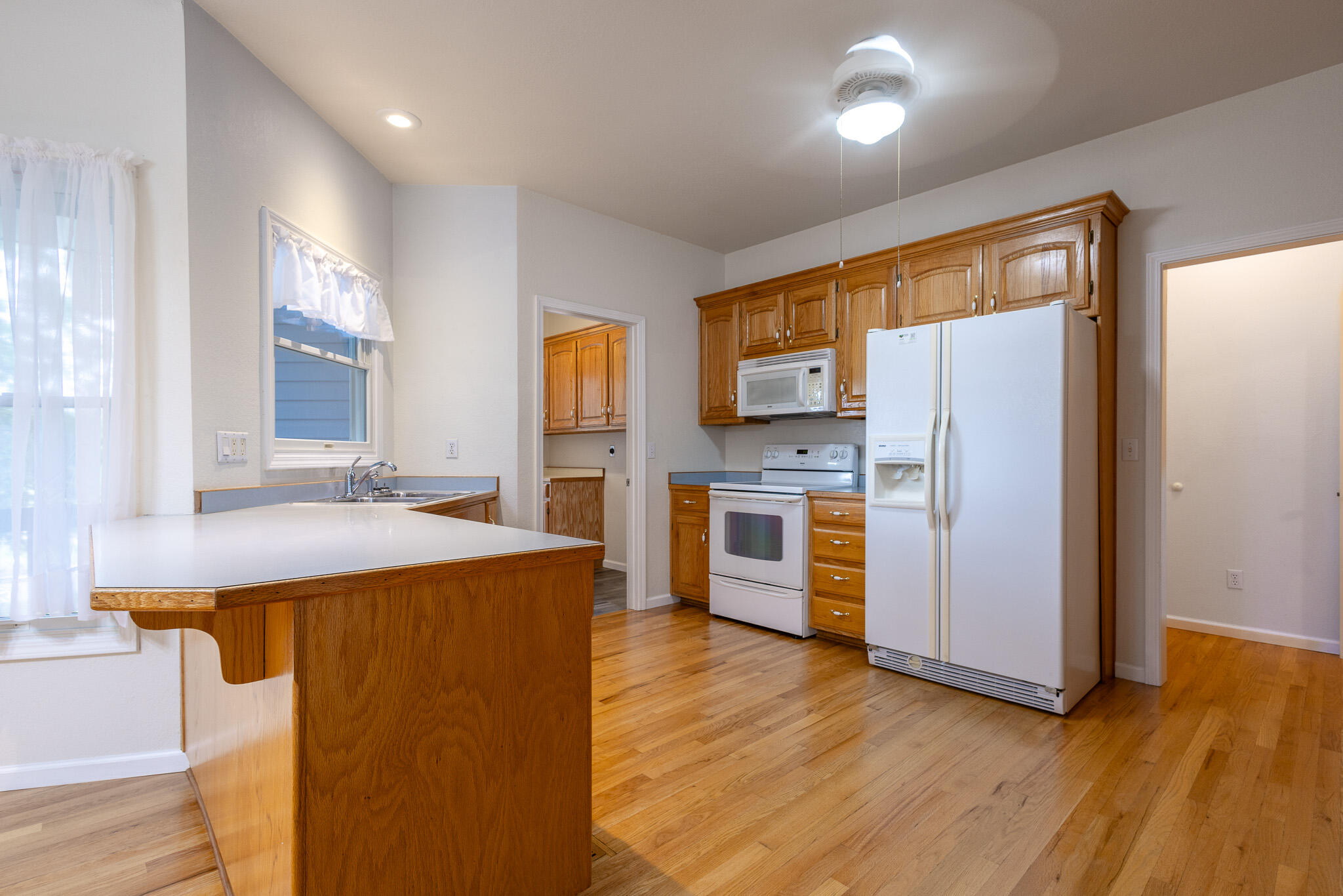 23024 Lawrence 1200 Property Photo 17