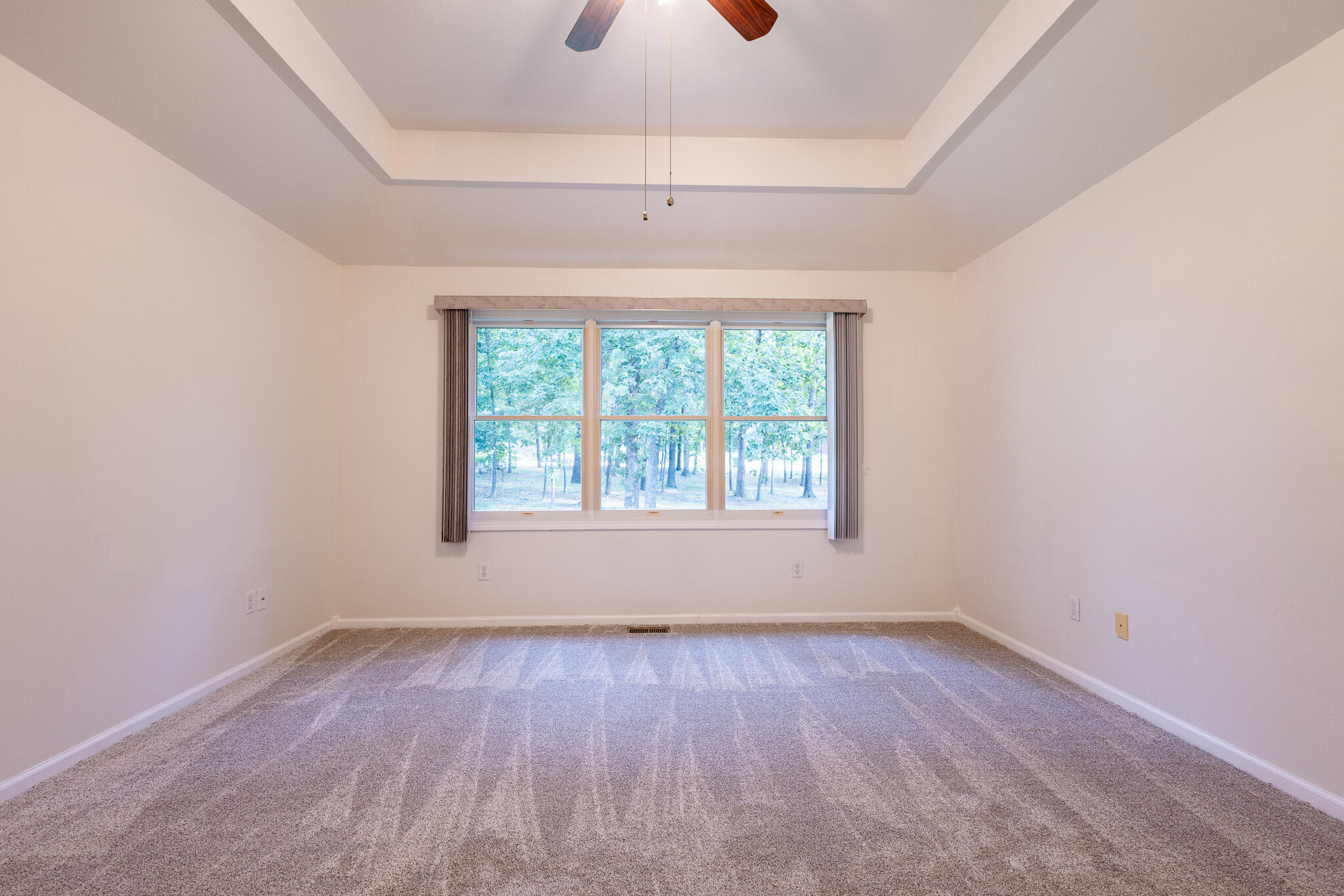 23024 Lawrence 1200 Property Photo 29
