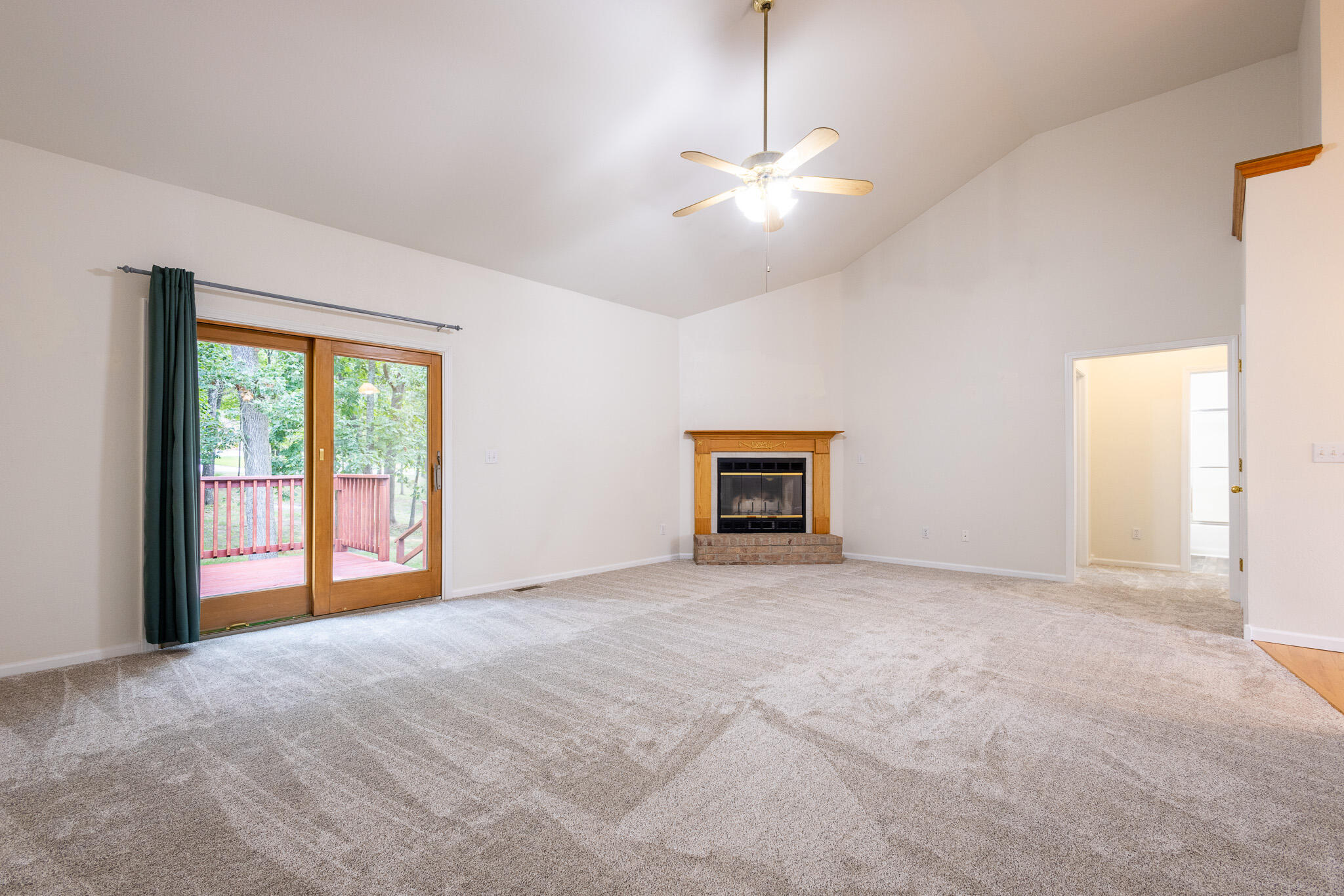 23024 Lawrence 1200 Property Photo 36