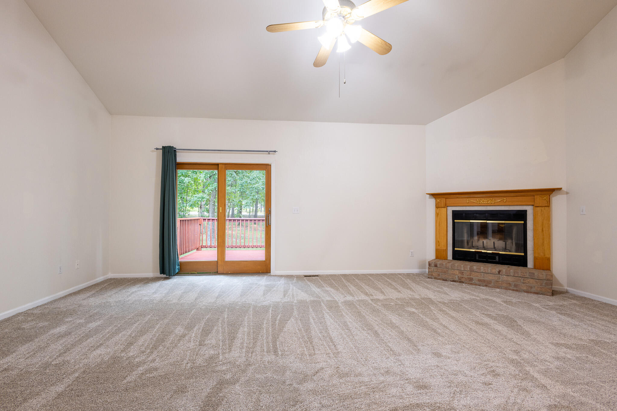 23024 Lawrence 1200 Property Photo 37