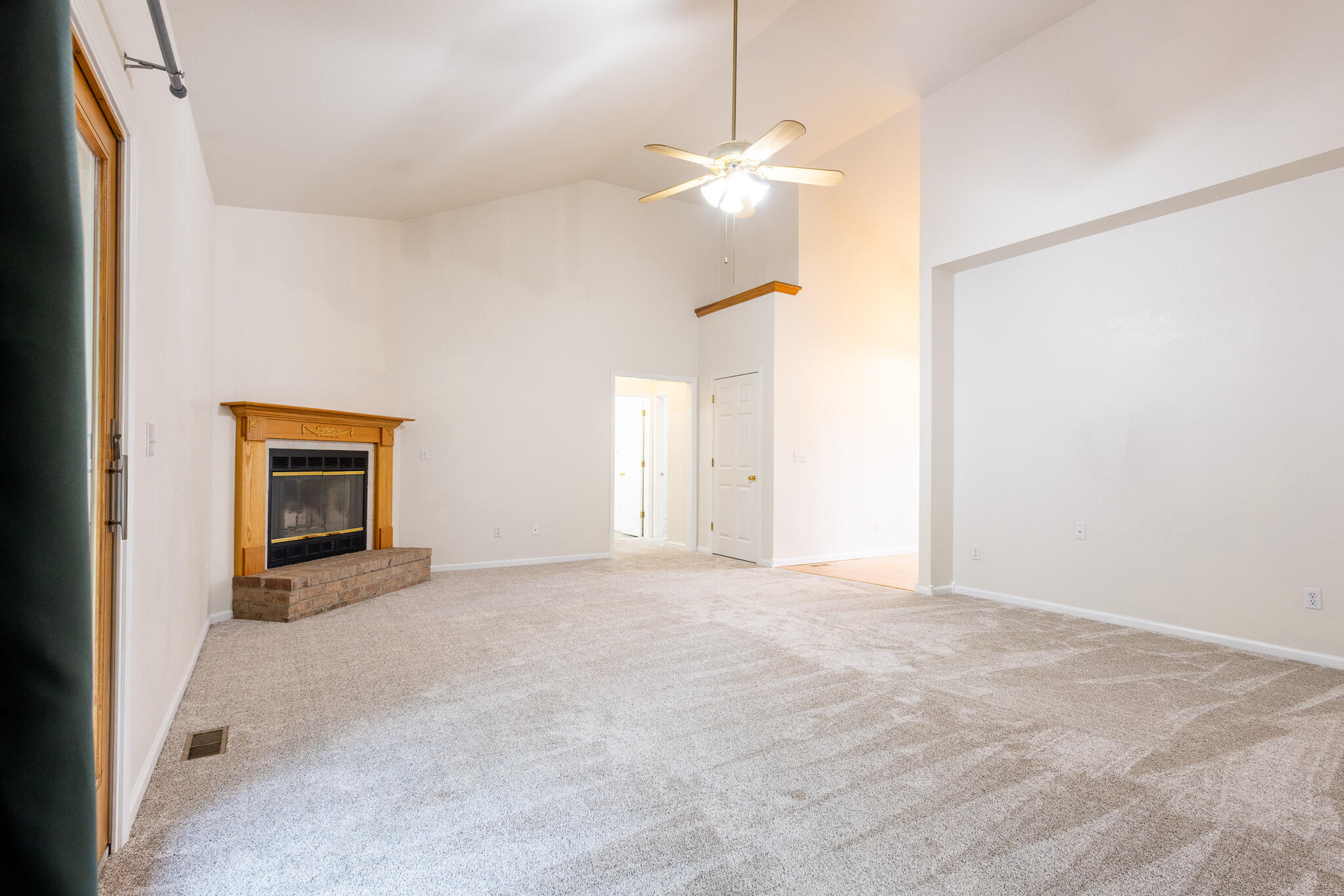 23024 Lawrence 1200 Property Photo 39