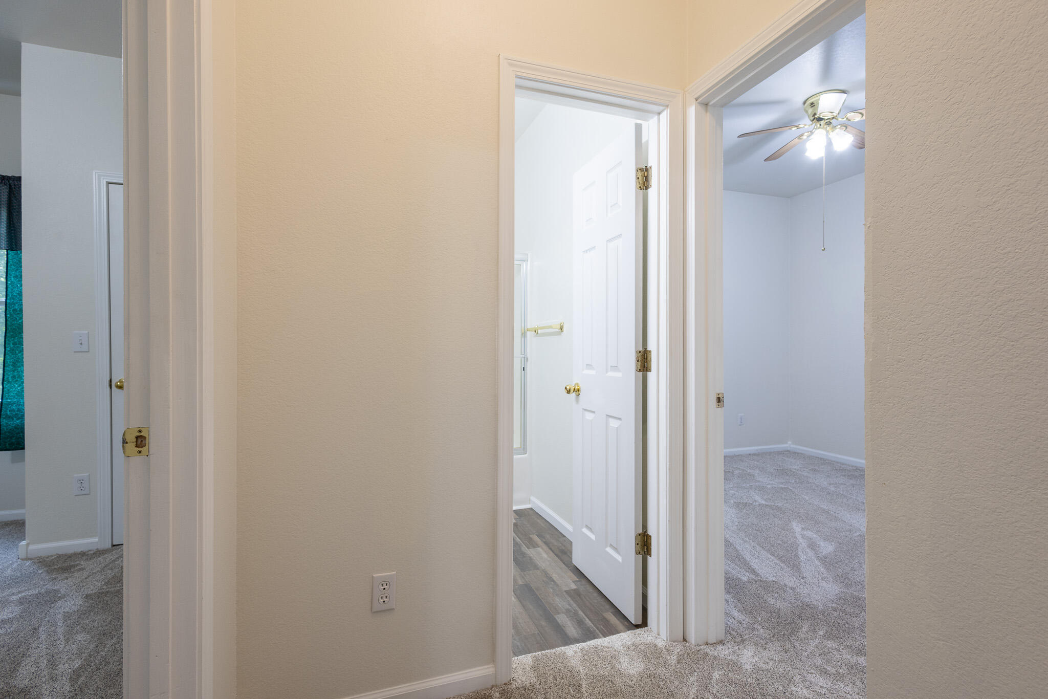 23024 Lawrence 1200 Property Photo 41