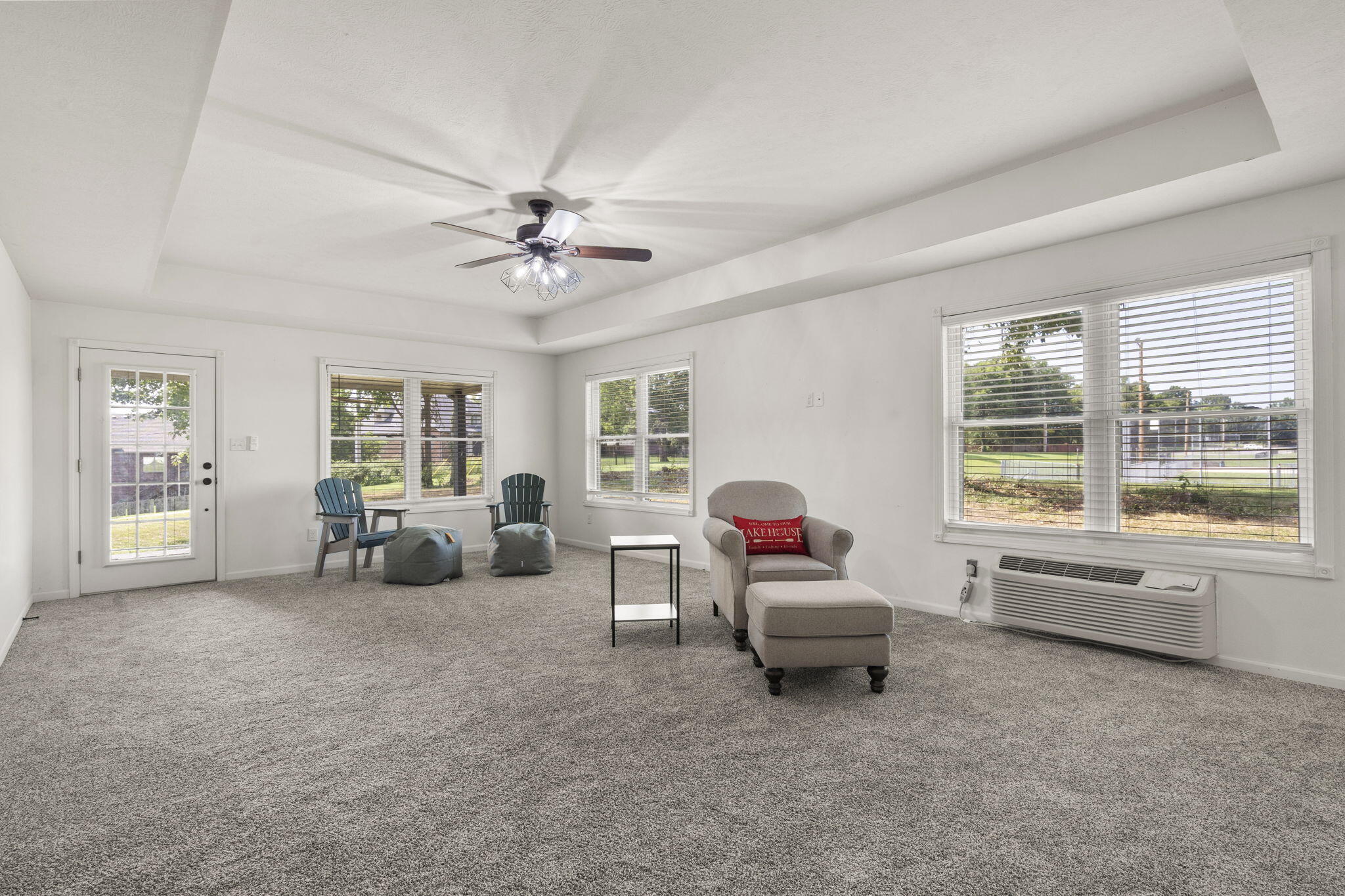 835 East Country Ridge Street Property Photo 15