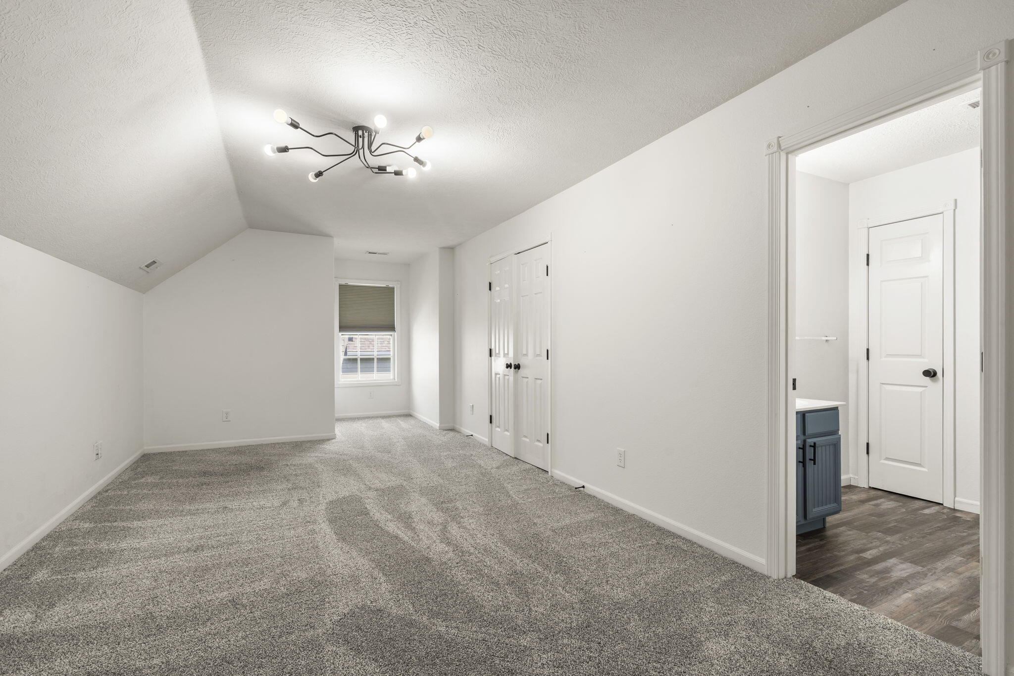 835 East Country Ridge Street Property Photo 29