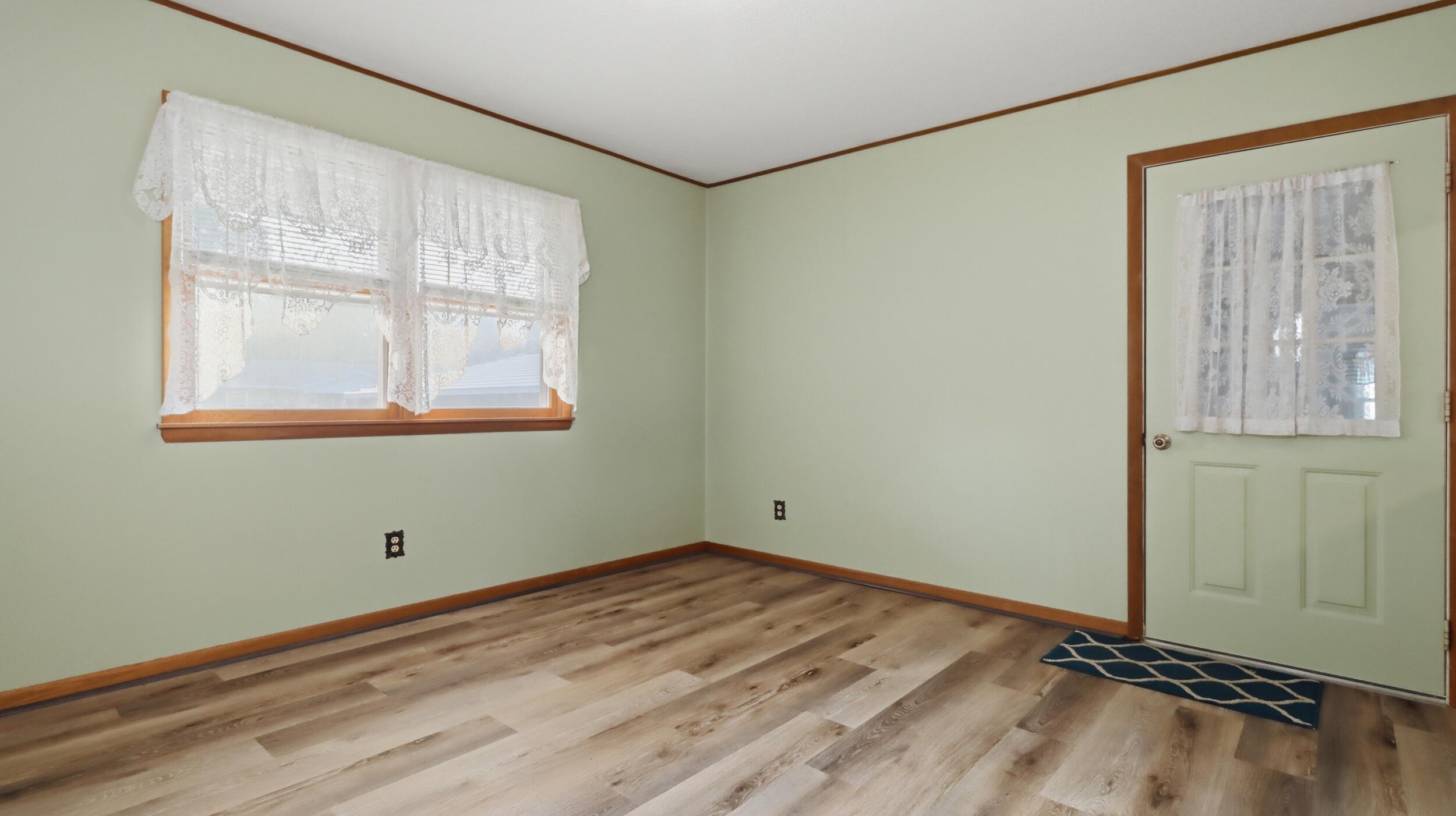 604 South Main Street Property Photo 10