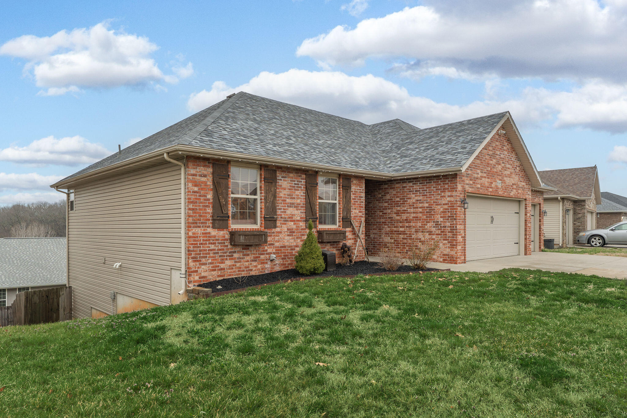 849 South Cobble Creek Boulevard Property Photo 2