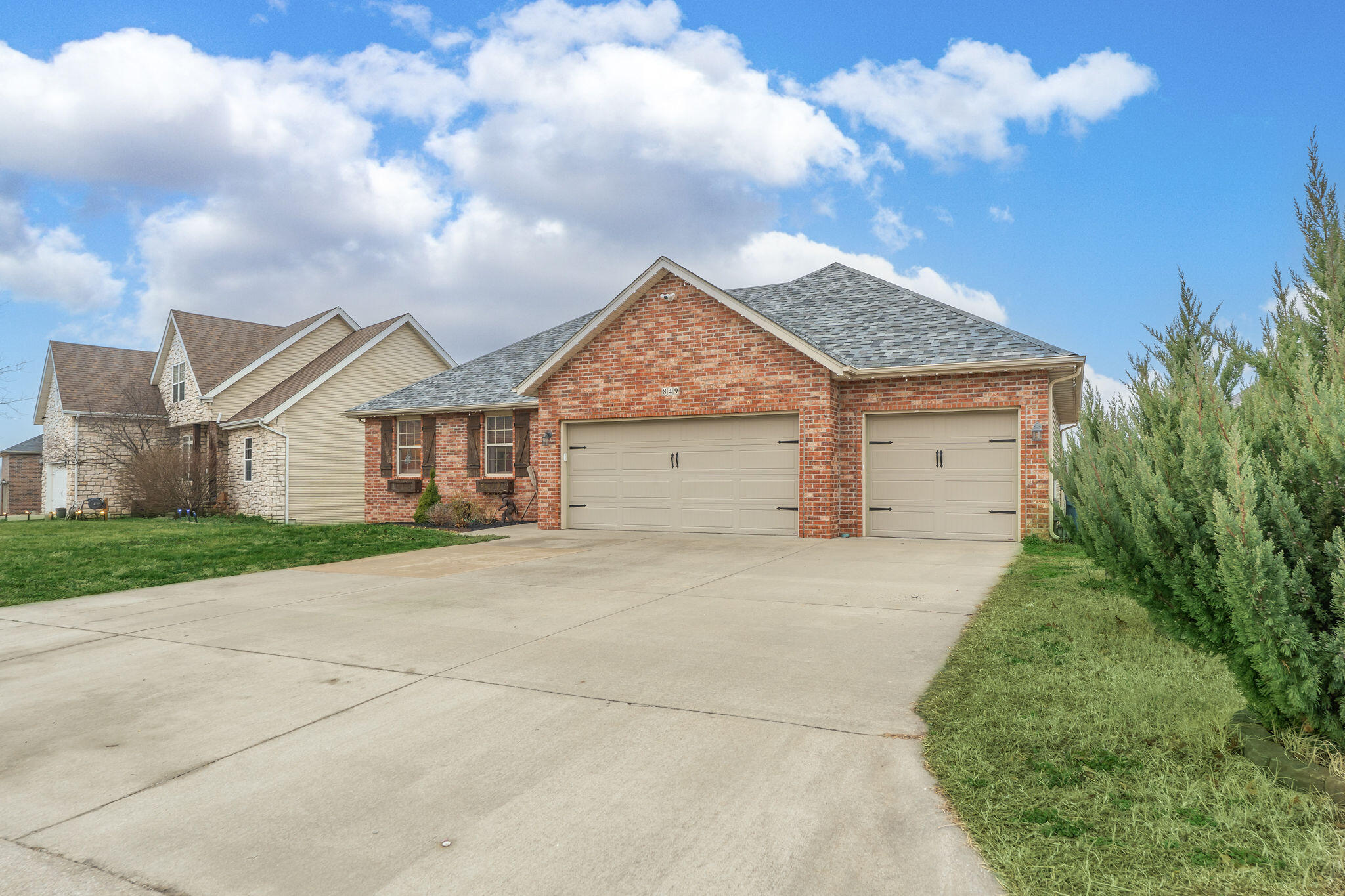 849 South Cobble Creek Boulevard Property Photo 3