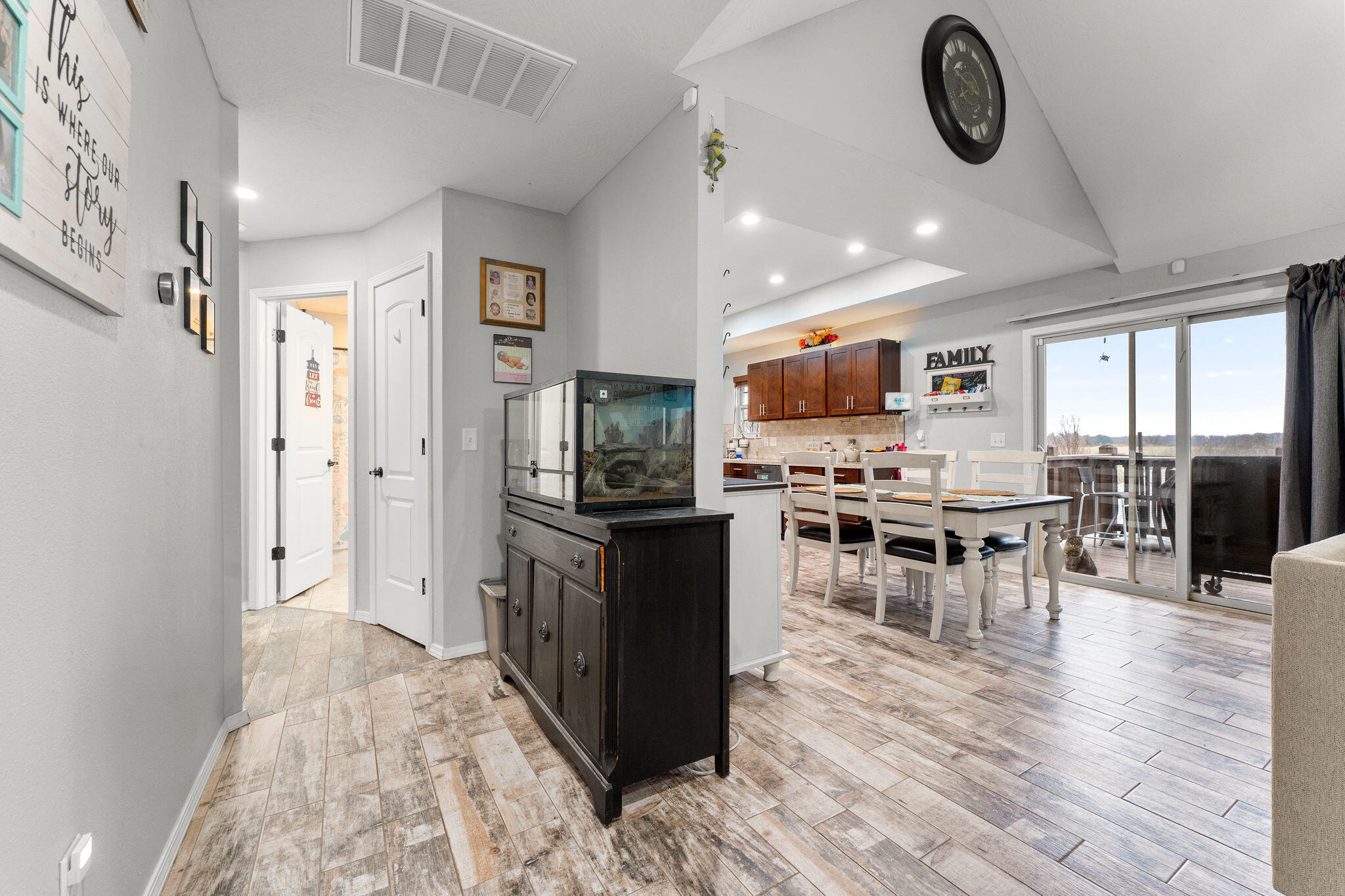 849 South Cobble Creek Boulevard Property Photo 16