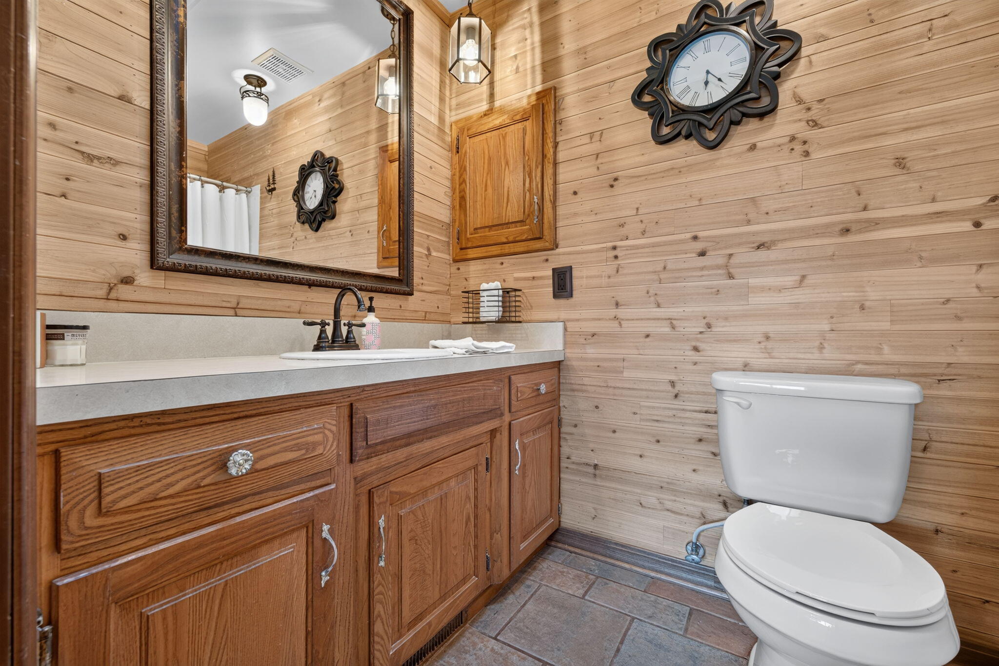 851 West Stonehill Road Property Photo 40