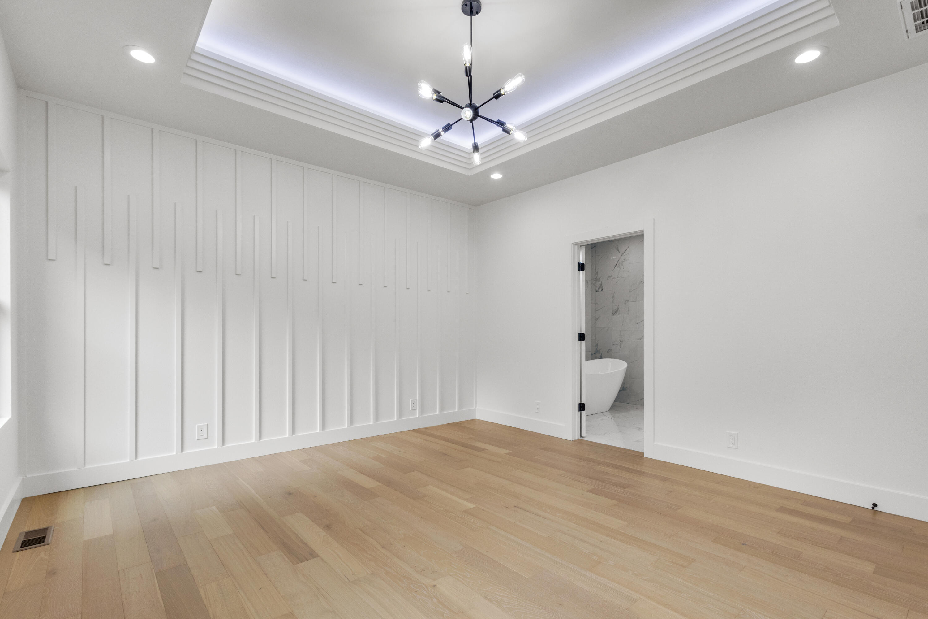 5713 South Cloverdale Lane Property Photo 18
