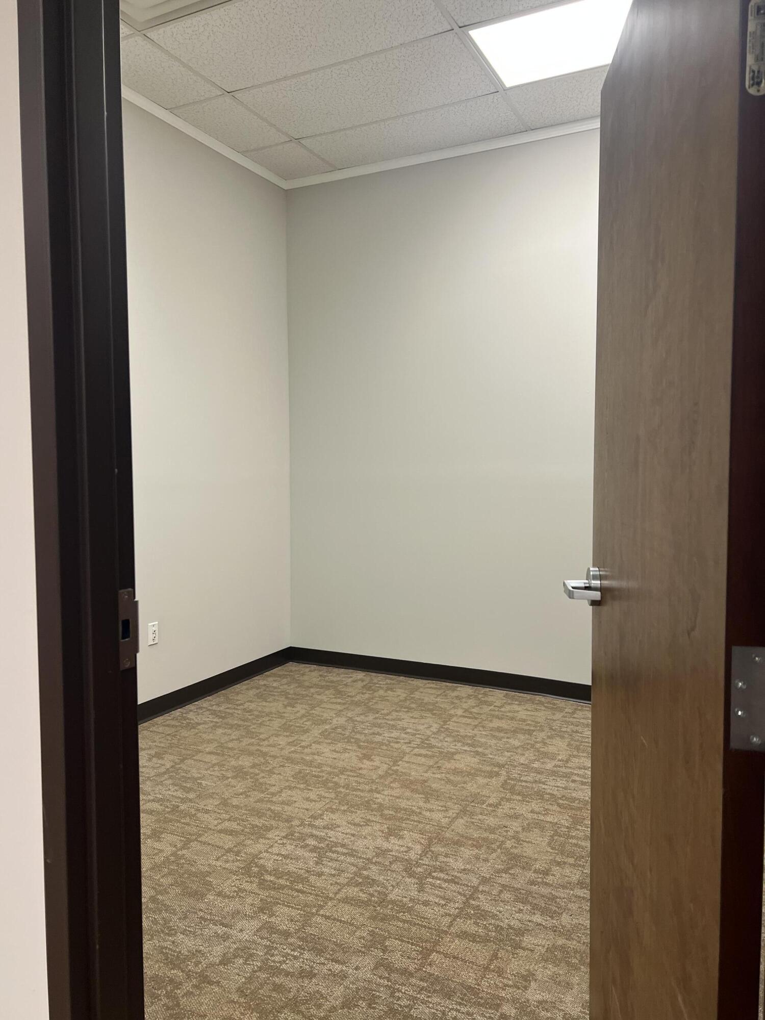 500 West Battlefield Road Property Photo 15