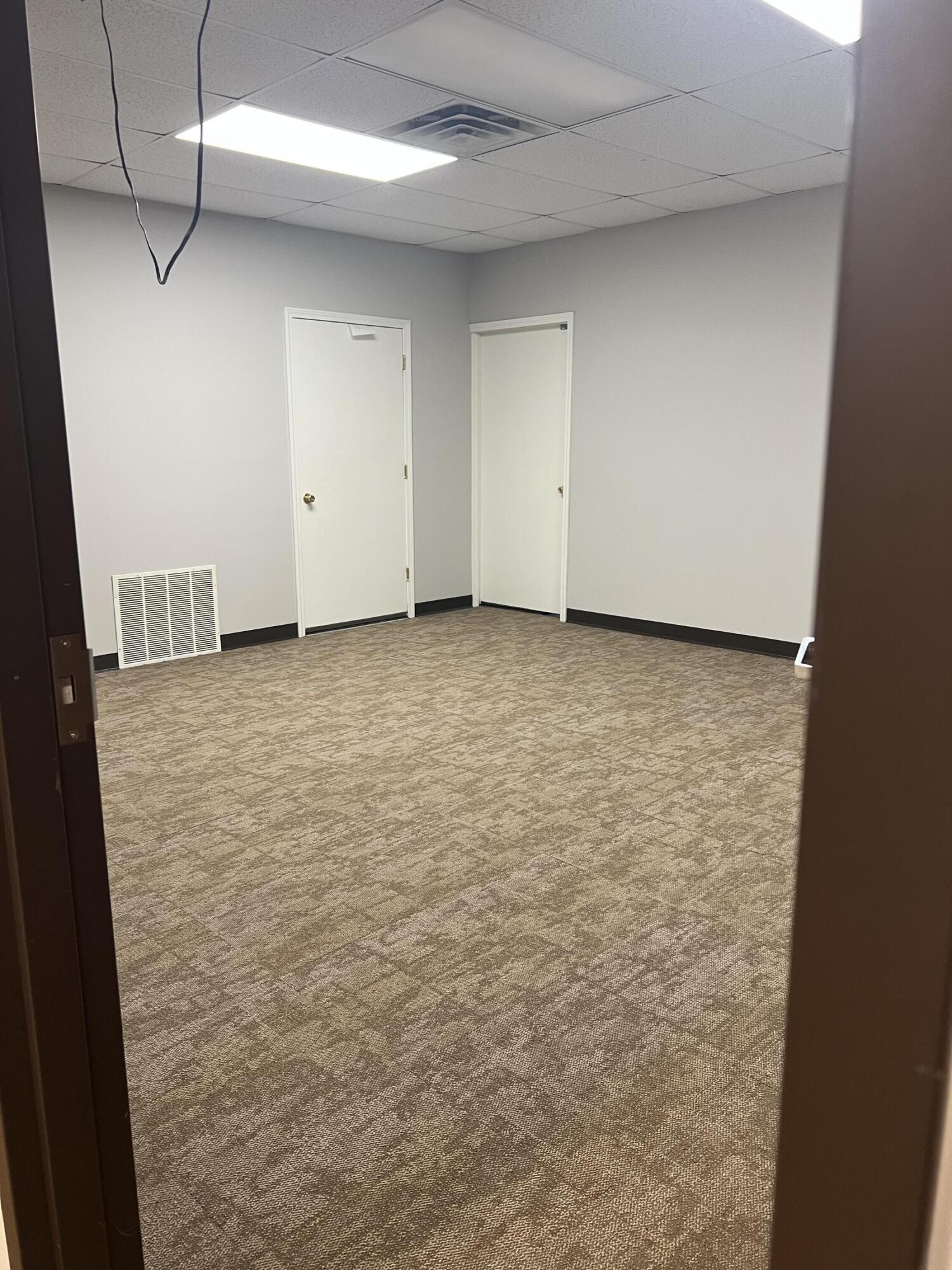 500 West Battlefield Road Property Photo 19