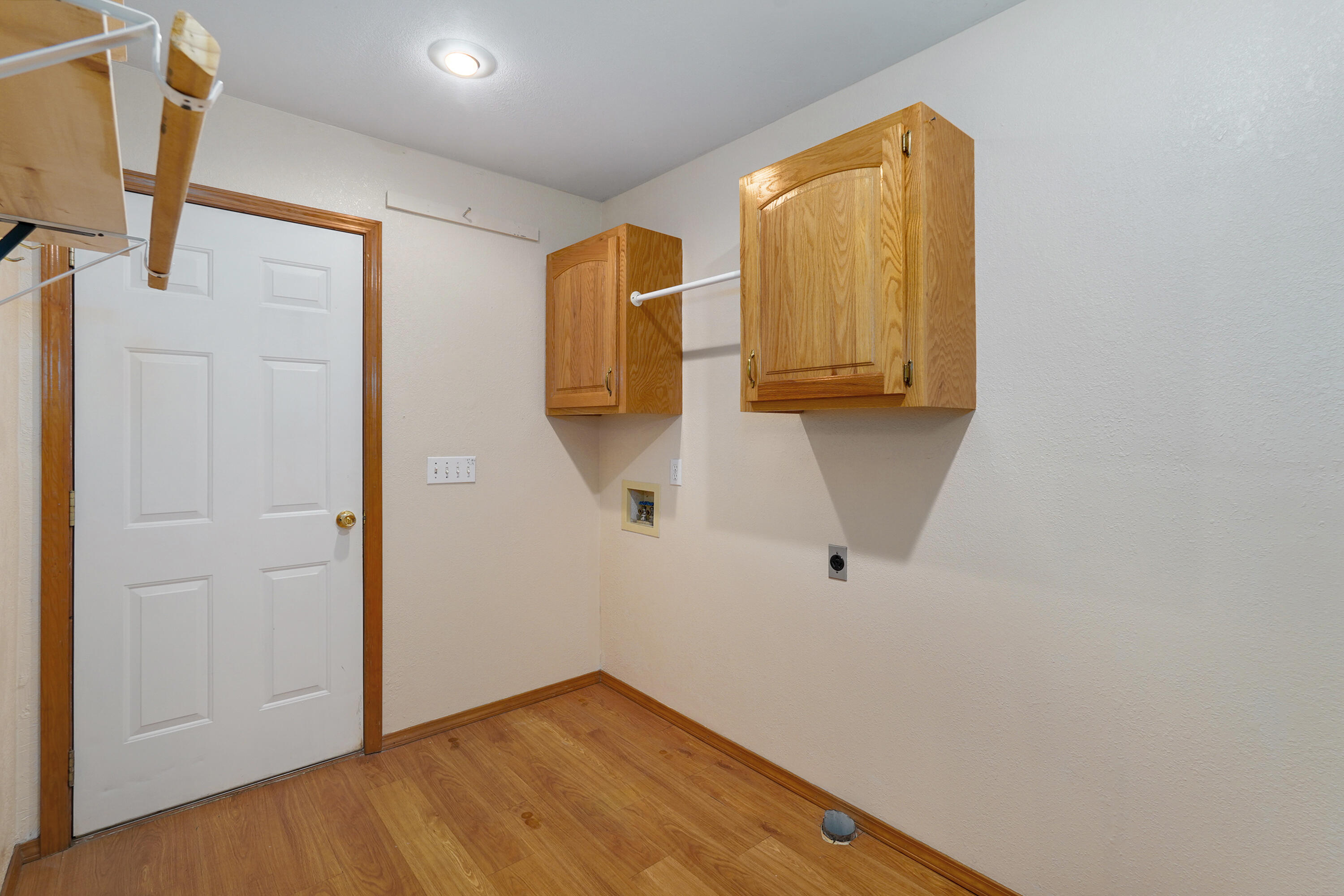 212 North Meadow Street Property Photo 31