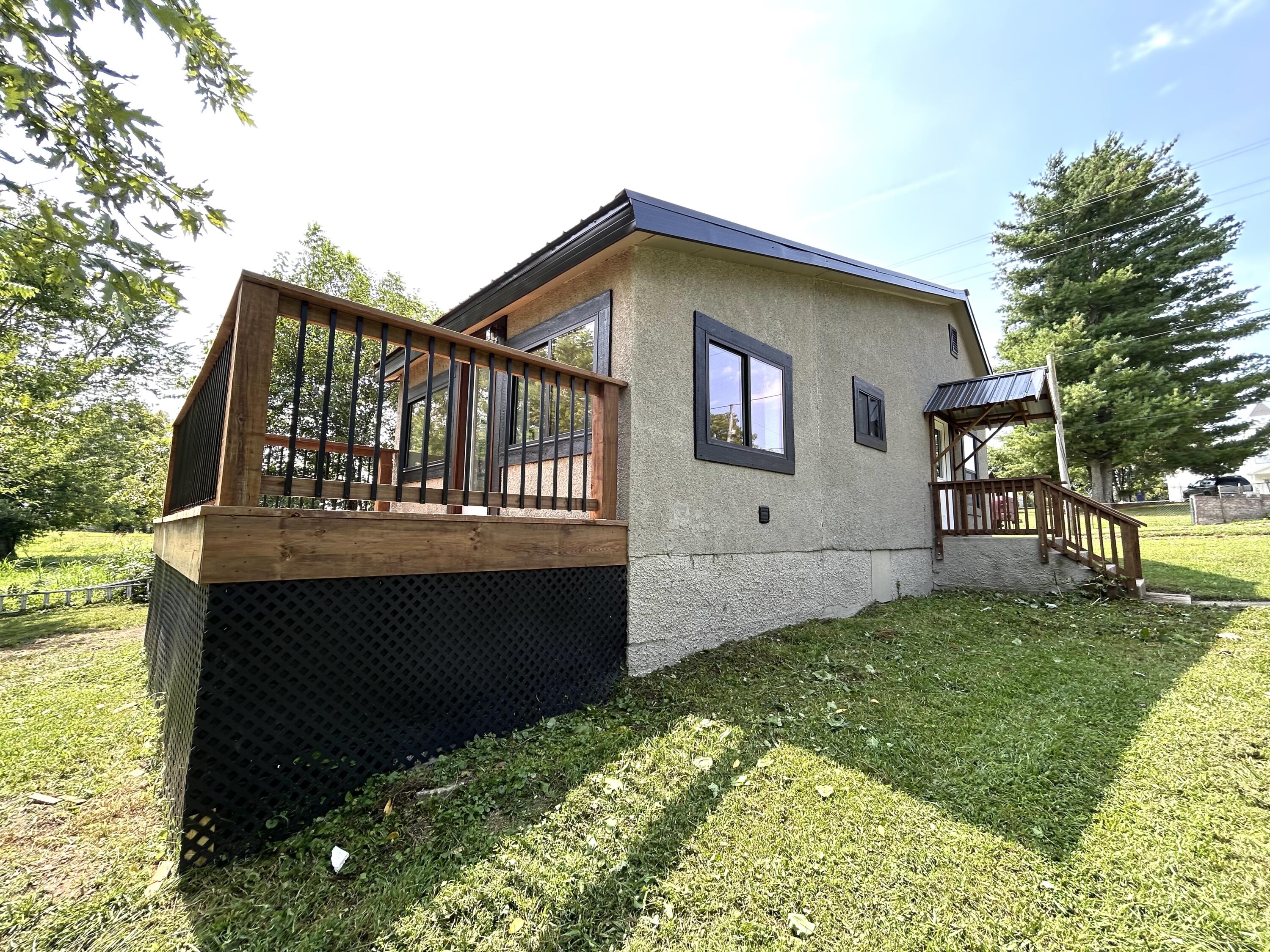 110 North High Street Property Photo 5
