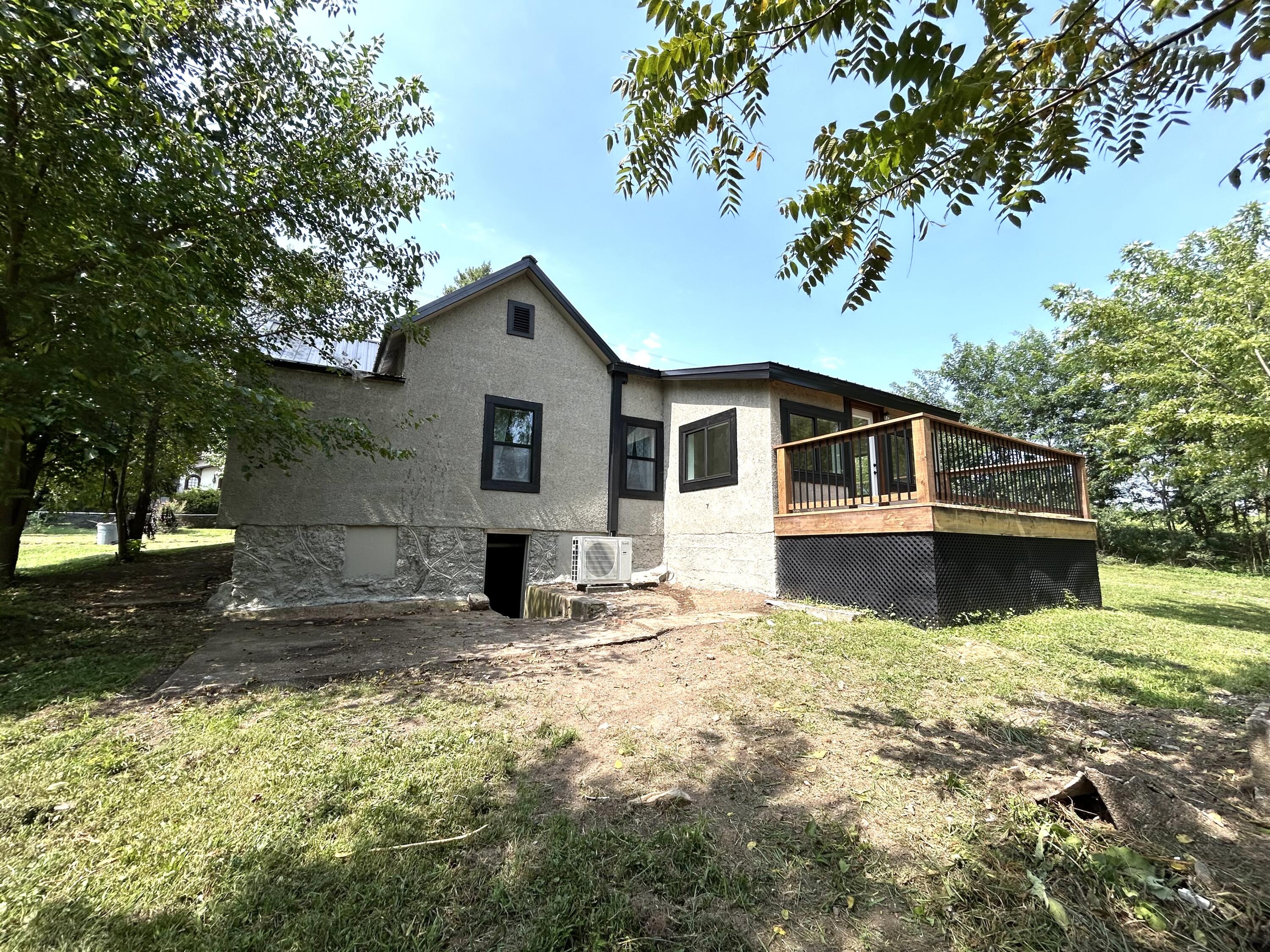 110 North High Street Property Photo 6