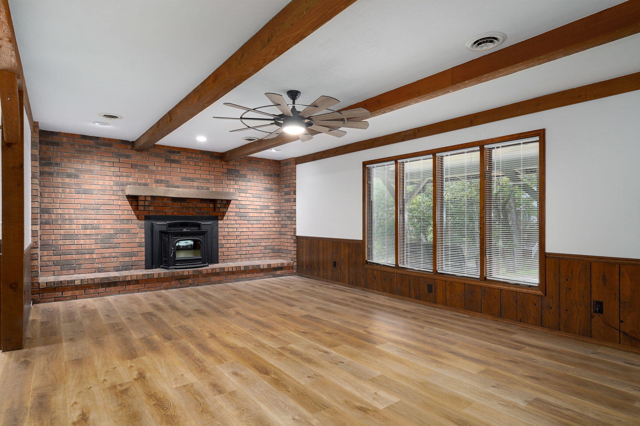1214 West Beverly Hills Drive Property Photo 11