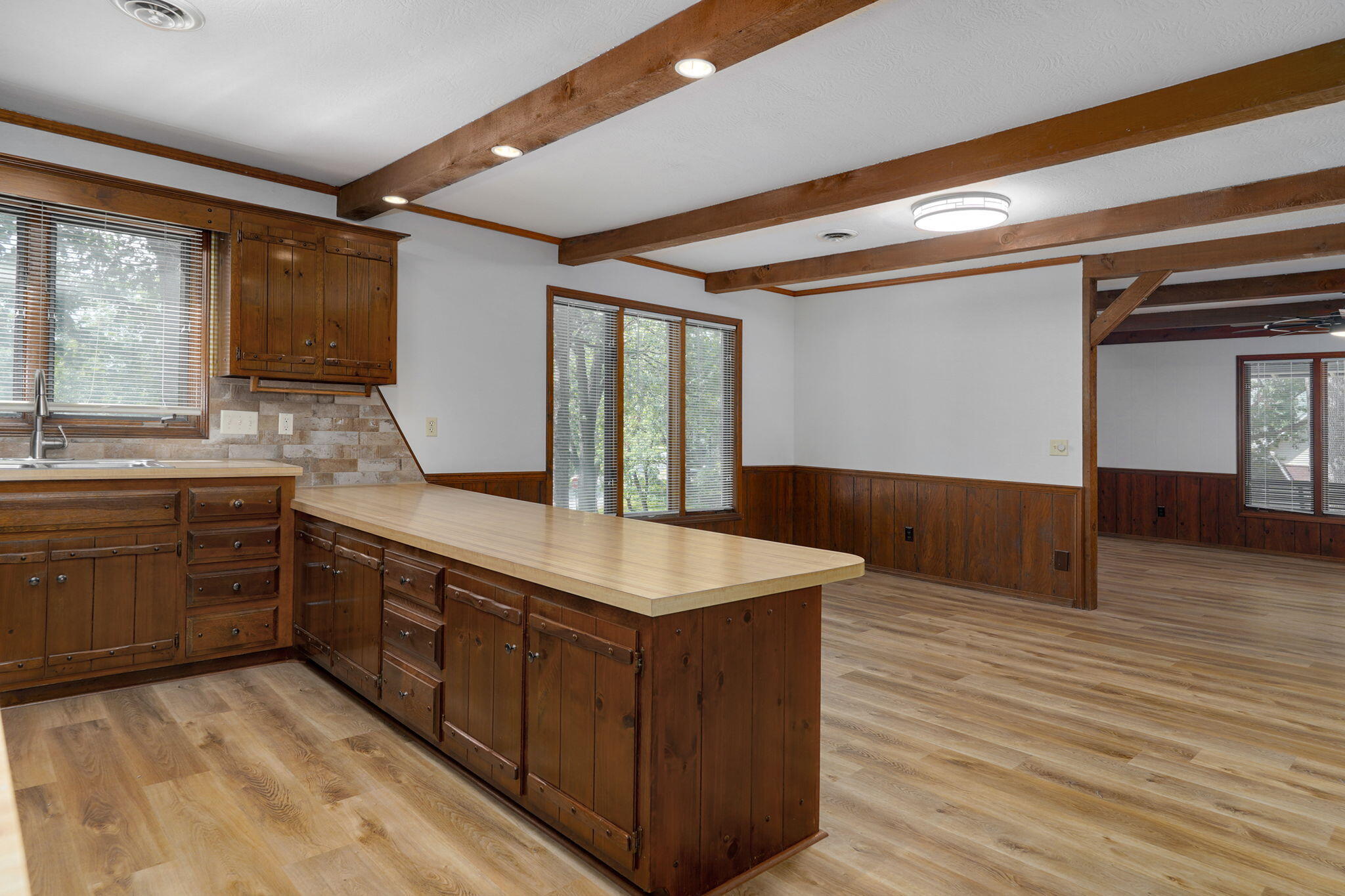 1214 West Beverly Hills Drive Property Photo 20
