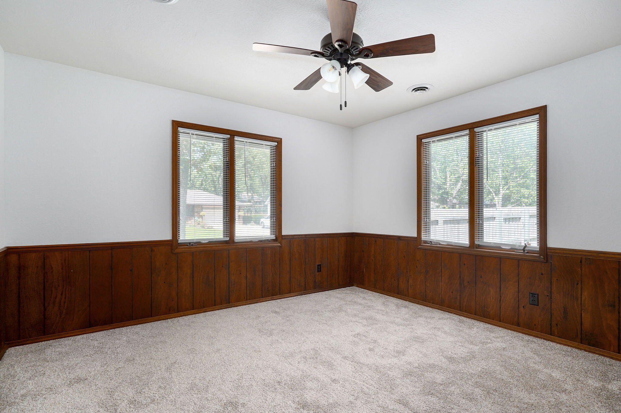 1214 West Beverly Hills Drive Property Photo 31