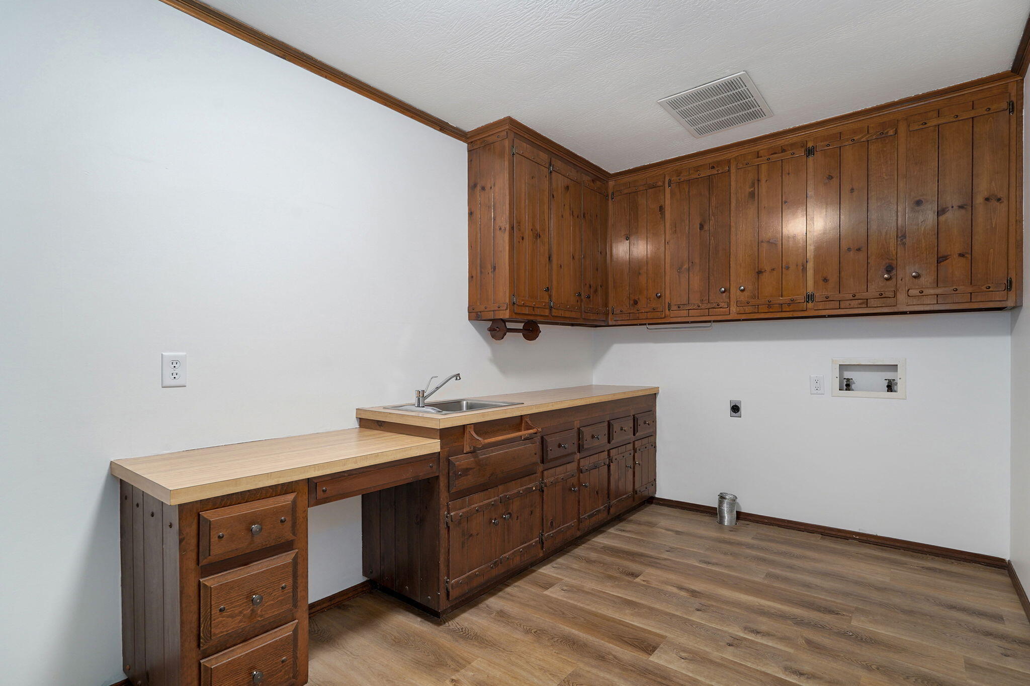 1214 West Beverly Hills Drive Property Photo 35