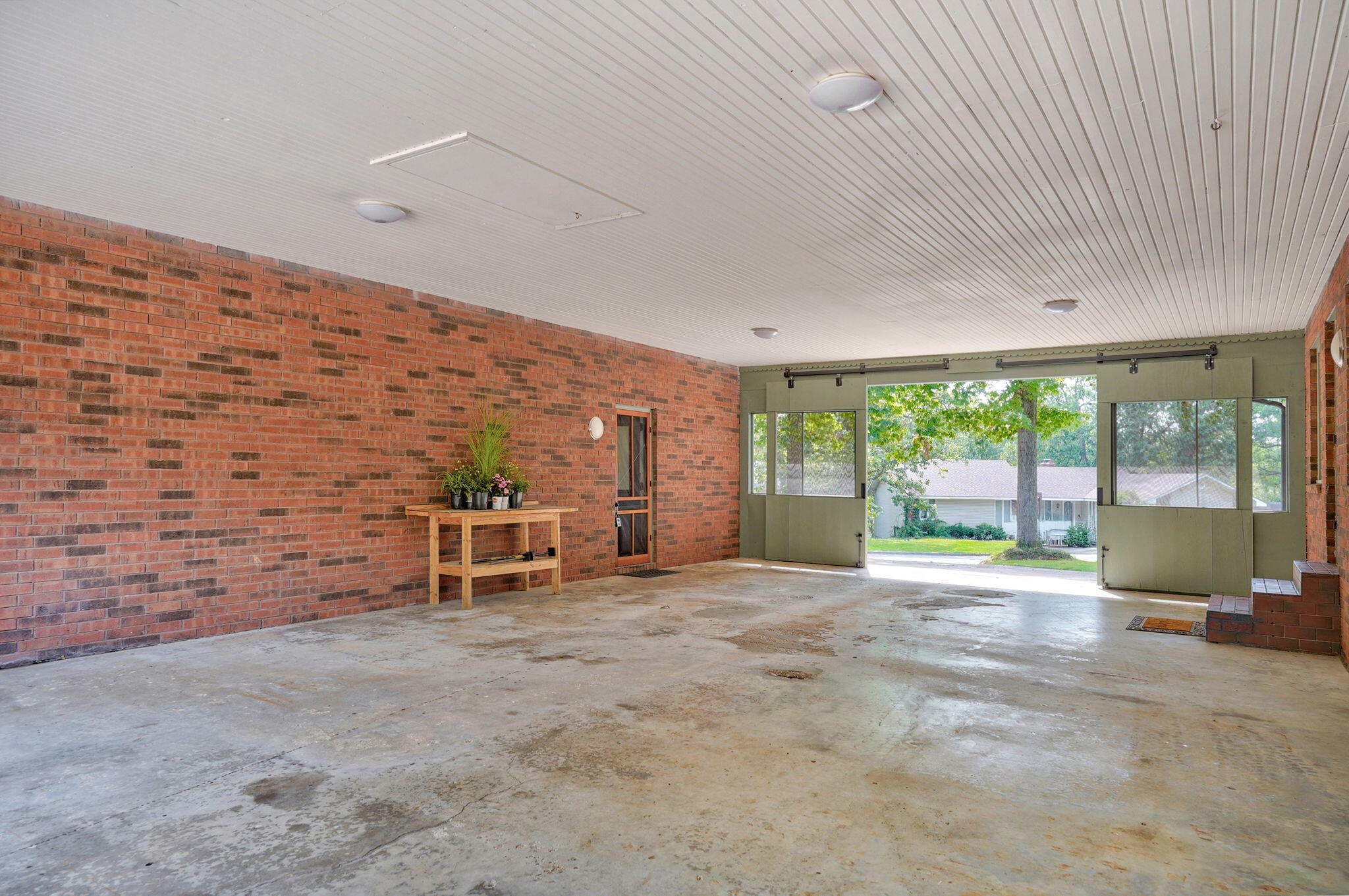 1214 West Beverly Hills Drive Property Photo 54