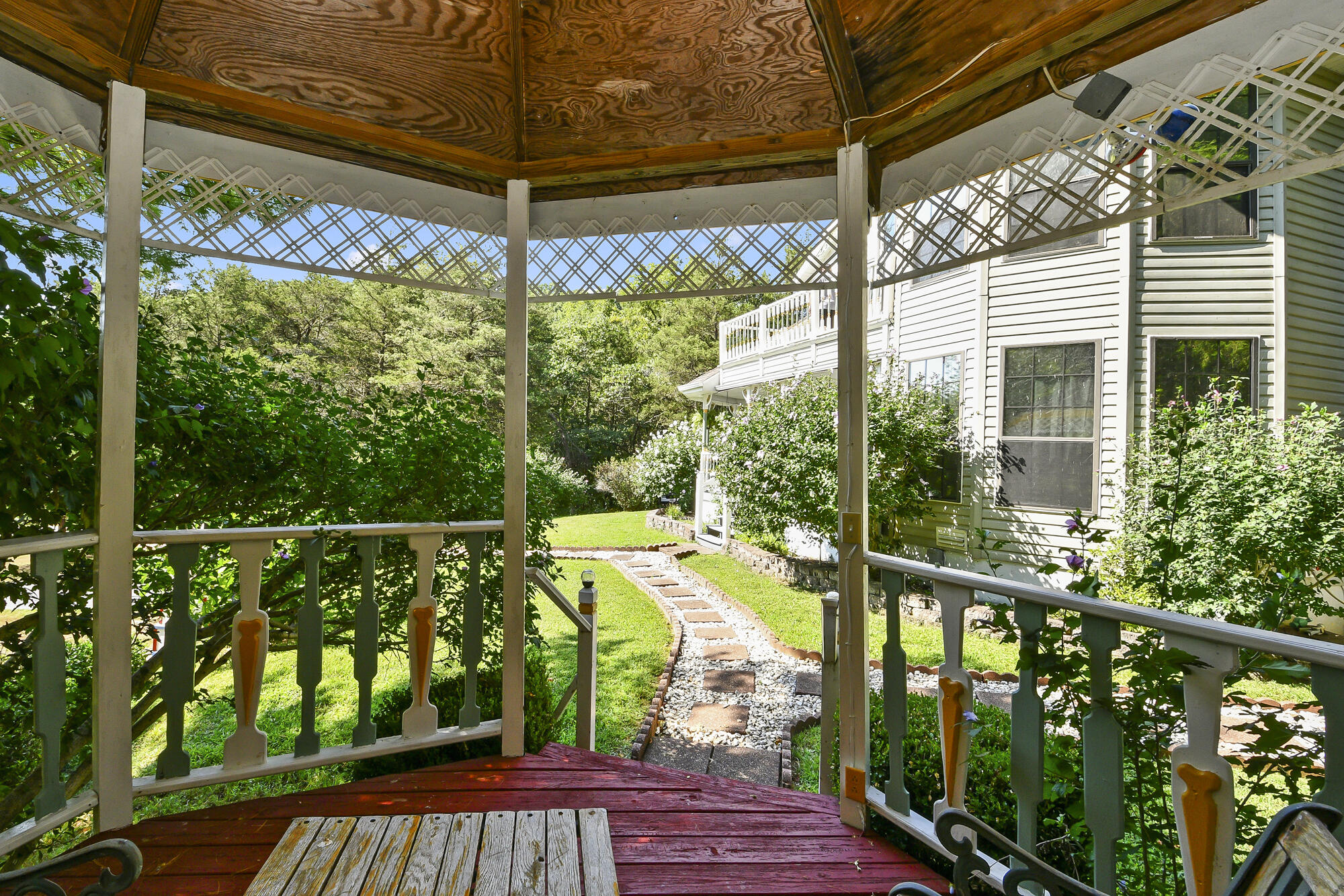 1291 Walnut Springs Drive Property Photo 11