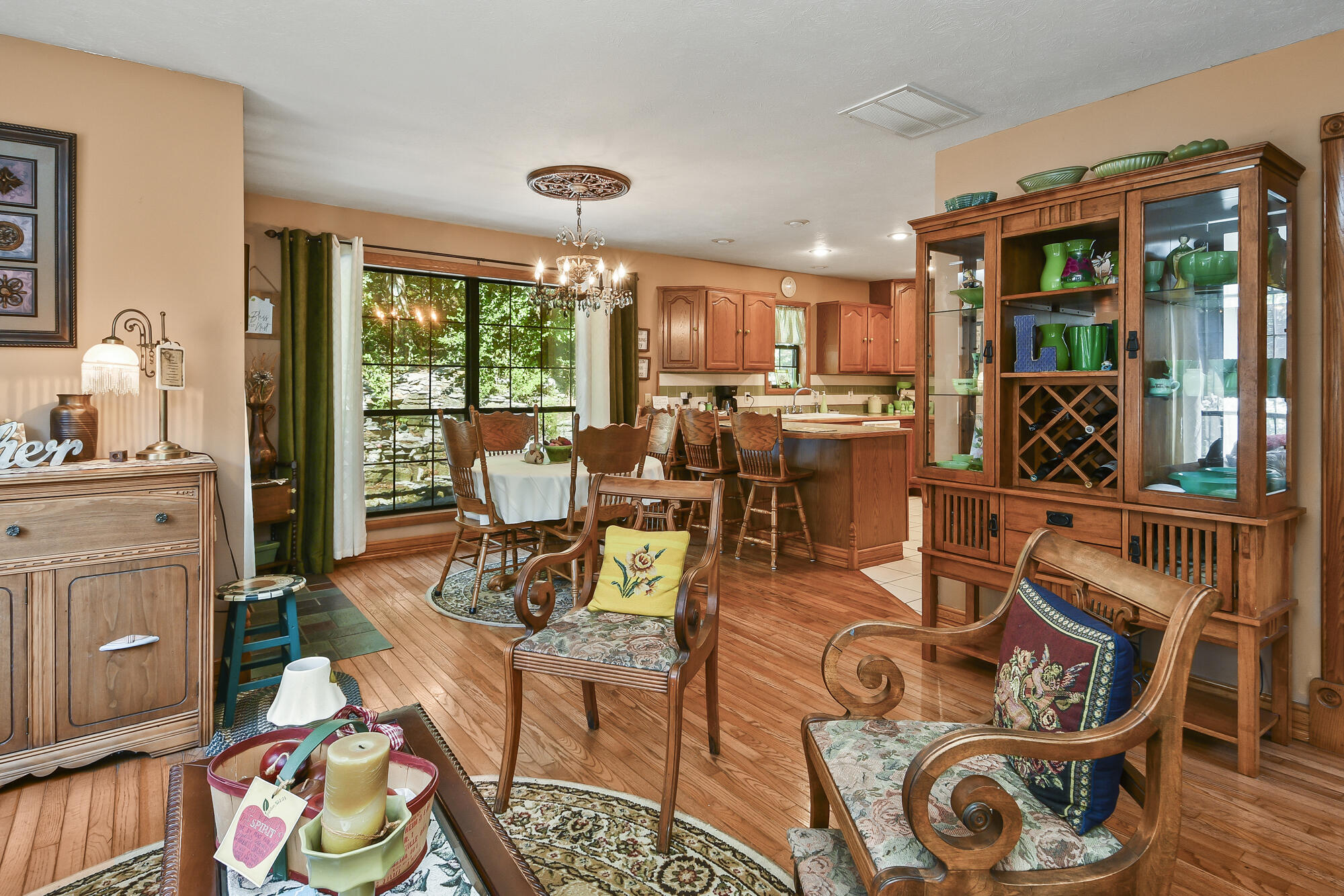 1291 Walnut Springs Drive Property Photo 32