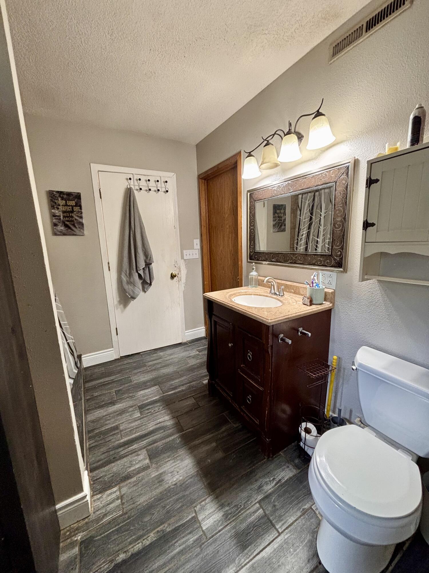 164 Mustang Lane Property Photo 16